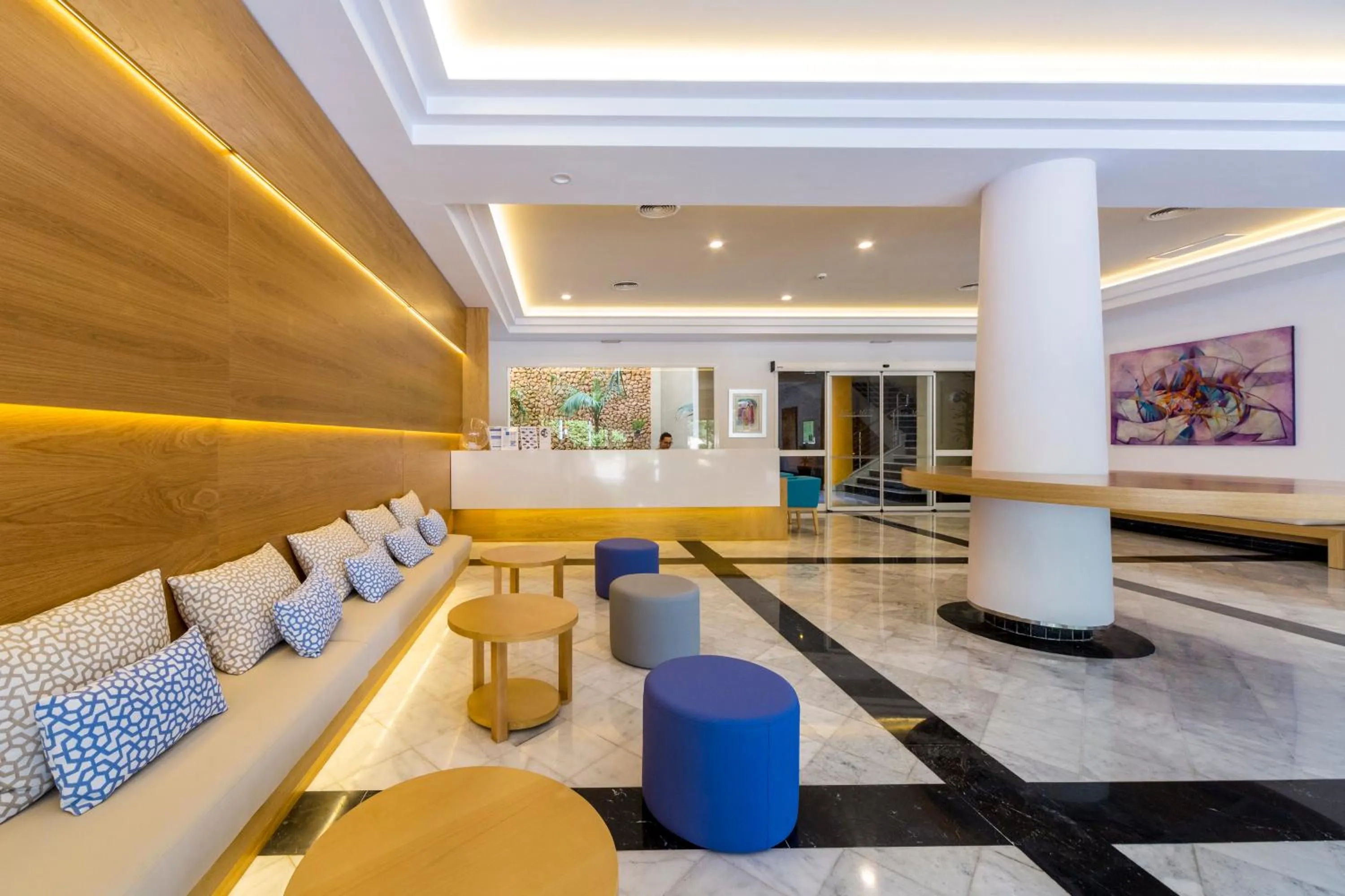 Facade/entrance in Comitas Floramar