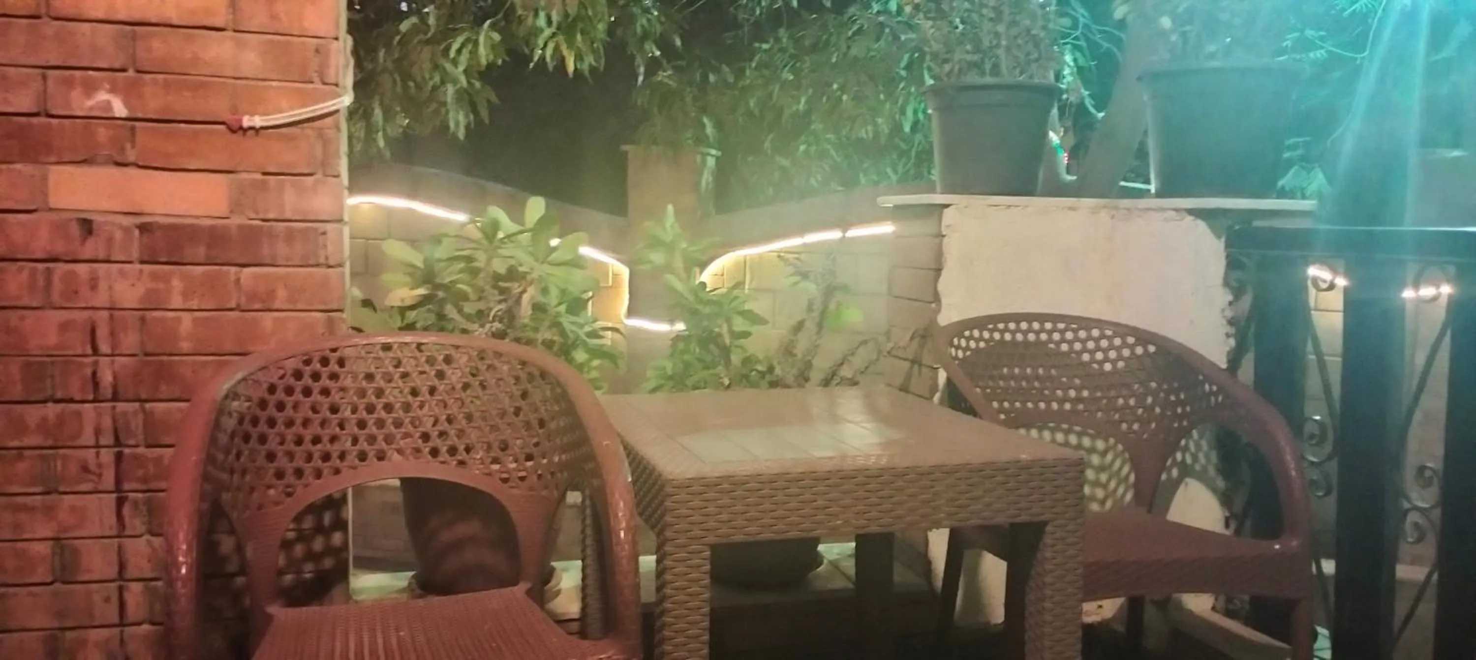 Dining area in Zeina pyramids view