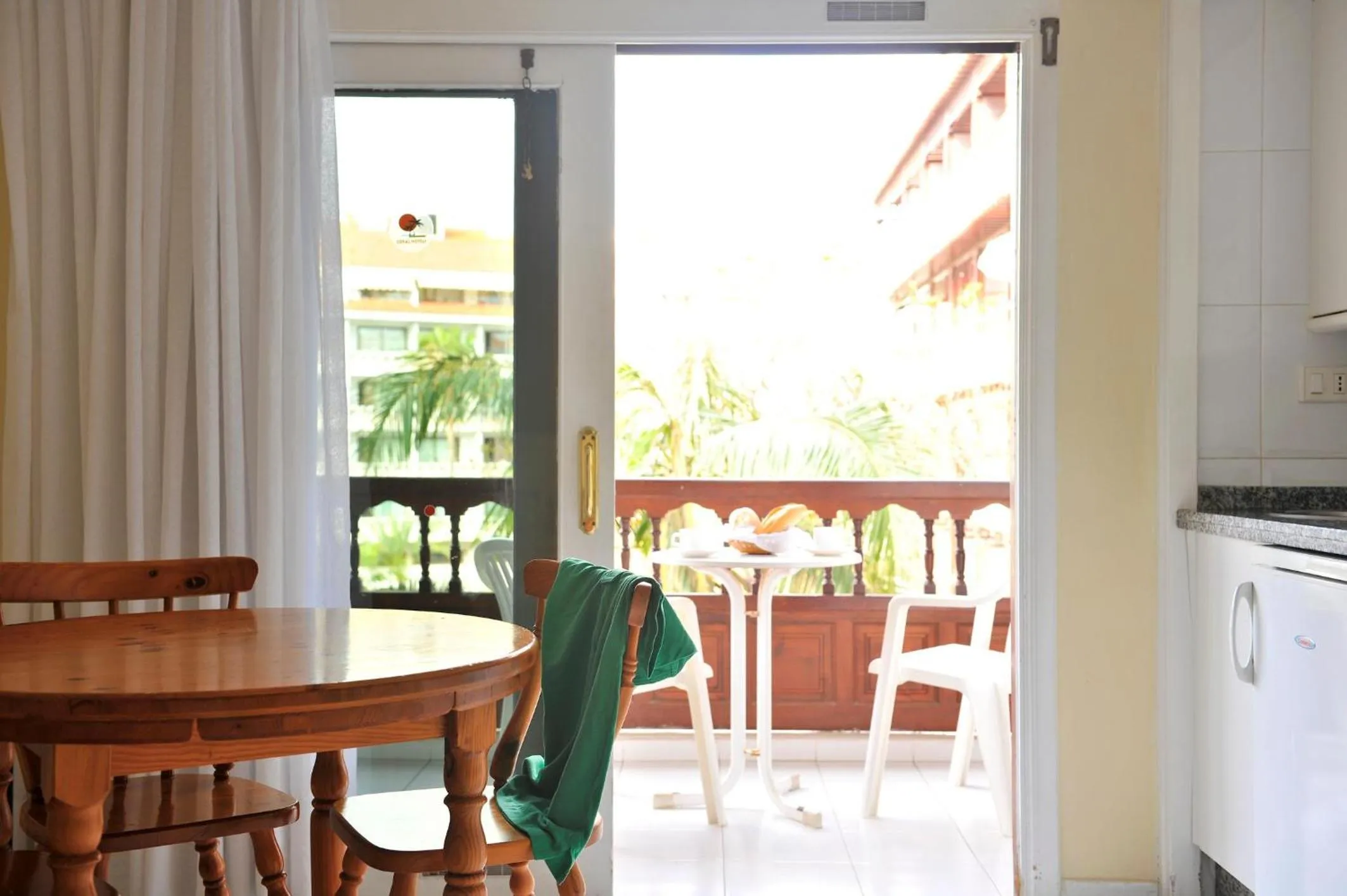 Photo of the whole room in Coral Teide Mar