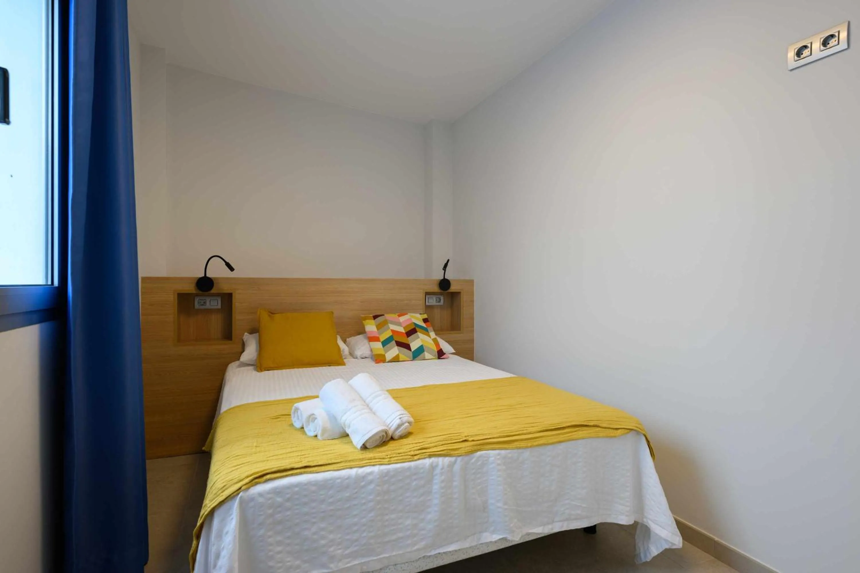 Bed in Canteras Urban Beach