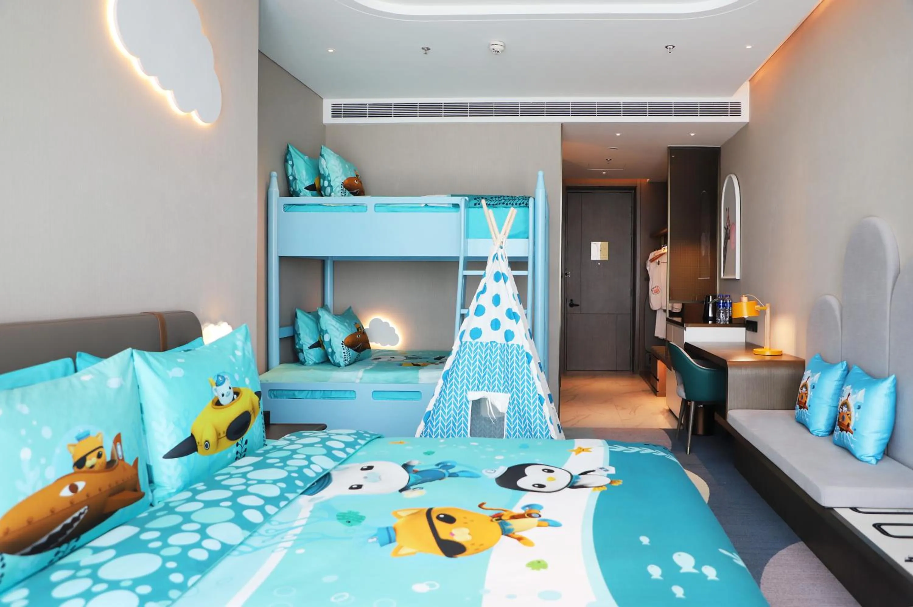 children, Bed in La Quinta by Wyndham Shanxi Xiaohe Xincheng