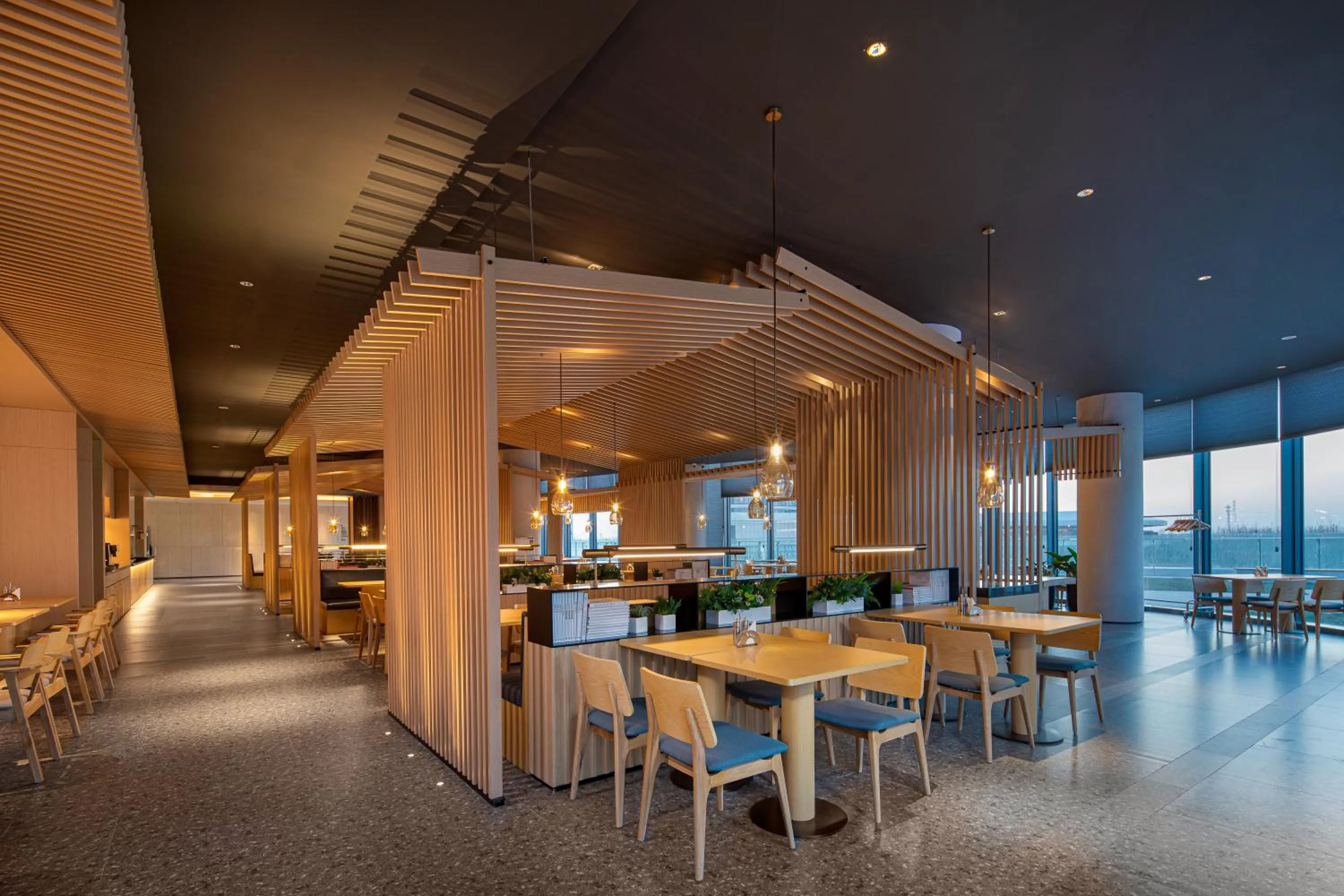 Restaurant/places to eat in La Quinta by Wyndham Shanxi Xiaohe Xincheng