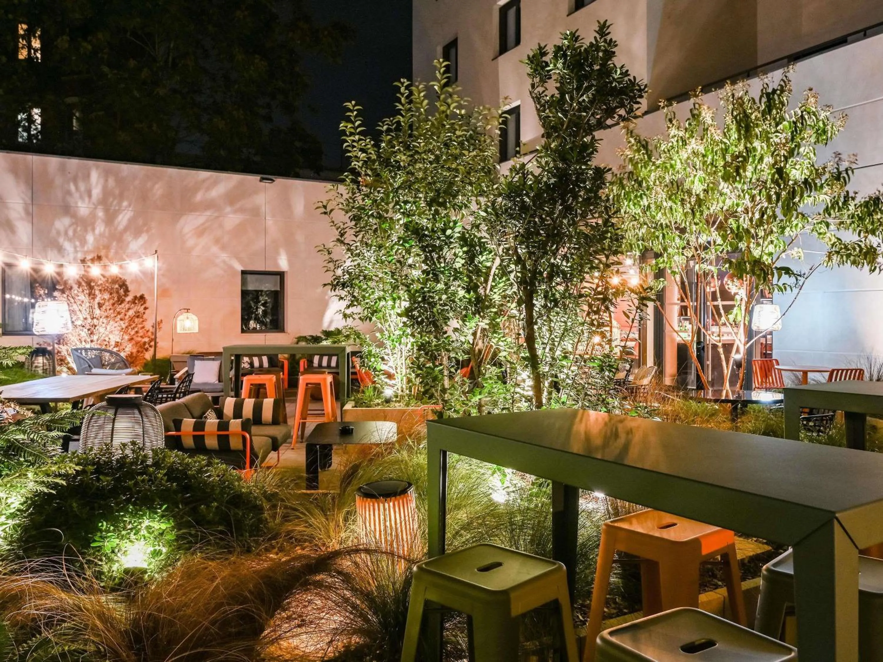 Property building in Tribe Paris Saint Ouen