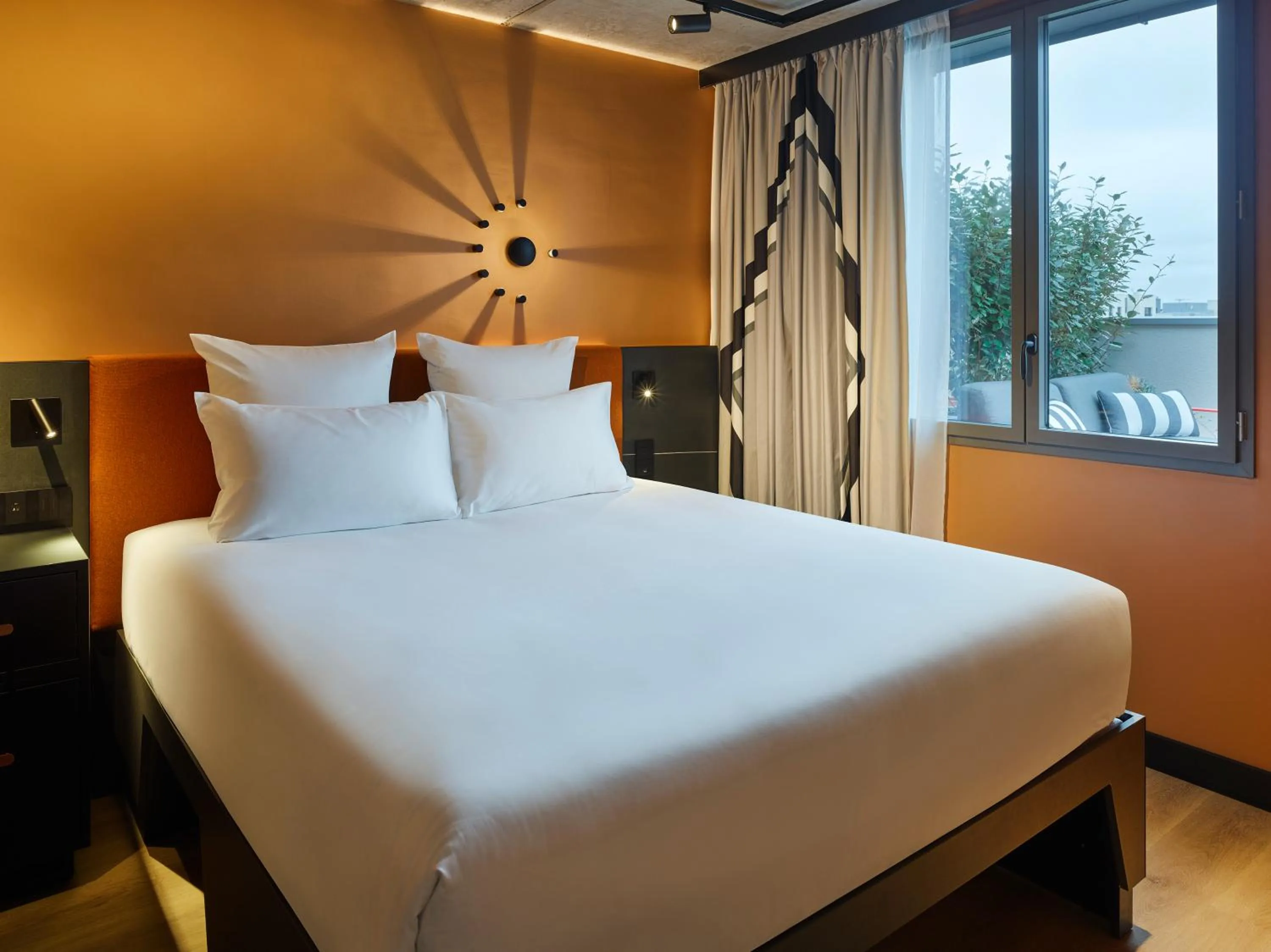 Bedroom, Bed in Tribe Paris Saint Ouen