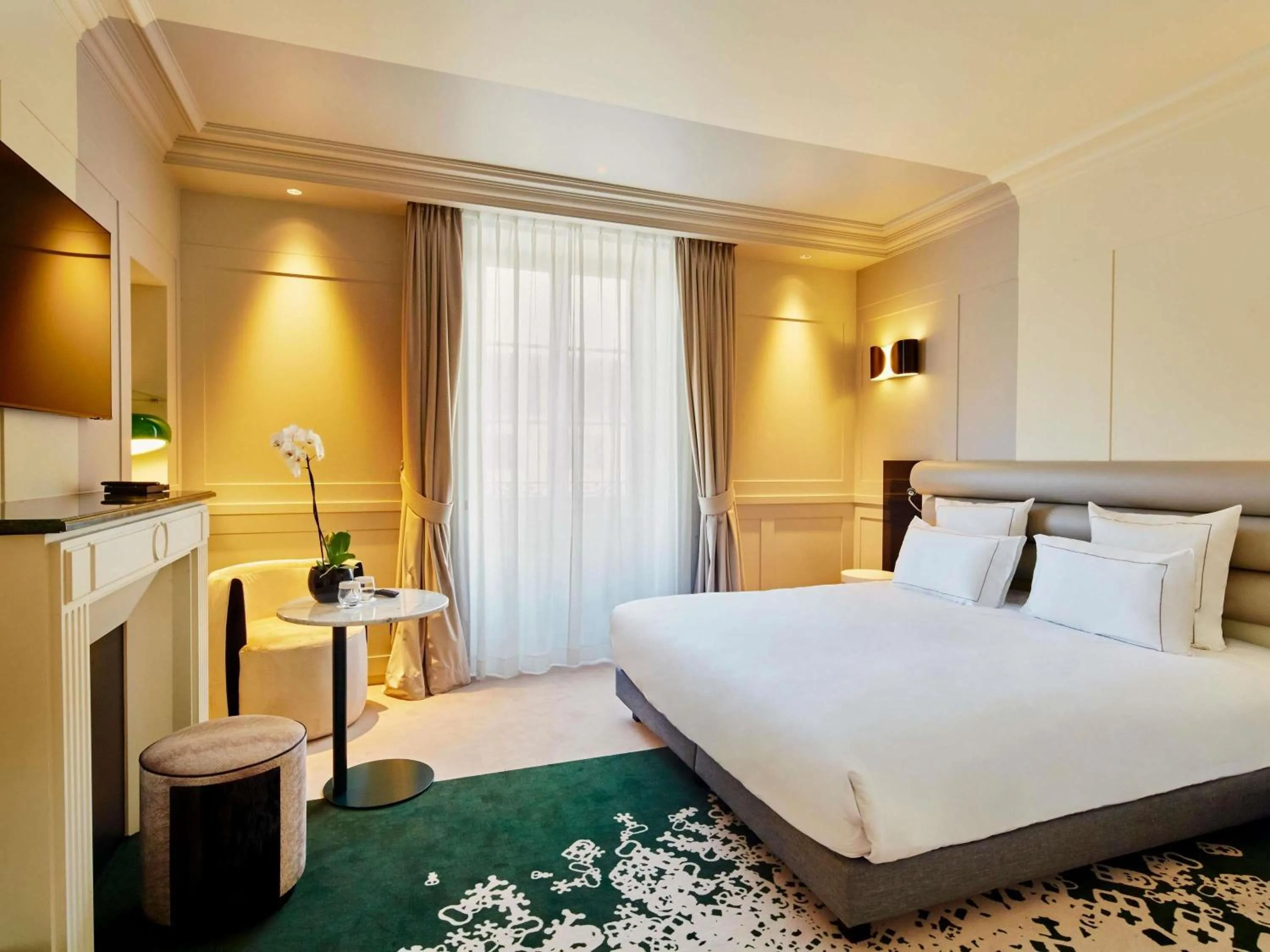 Bedroom, Bed in La Licorne Hotel & Spa Troyes - MGallery Collection