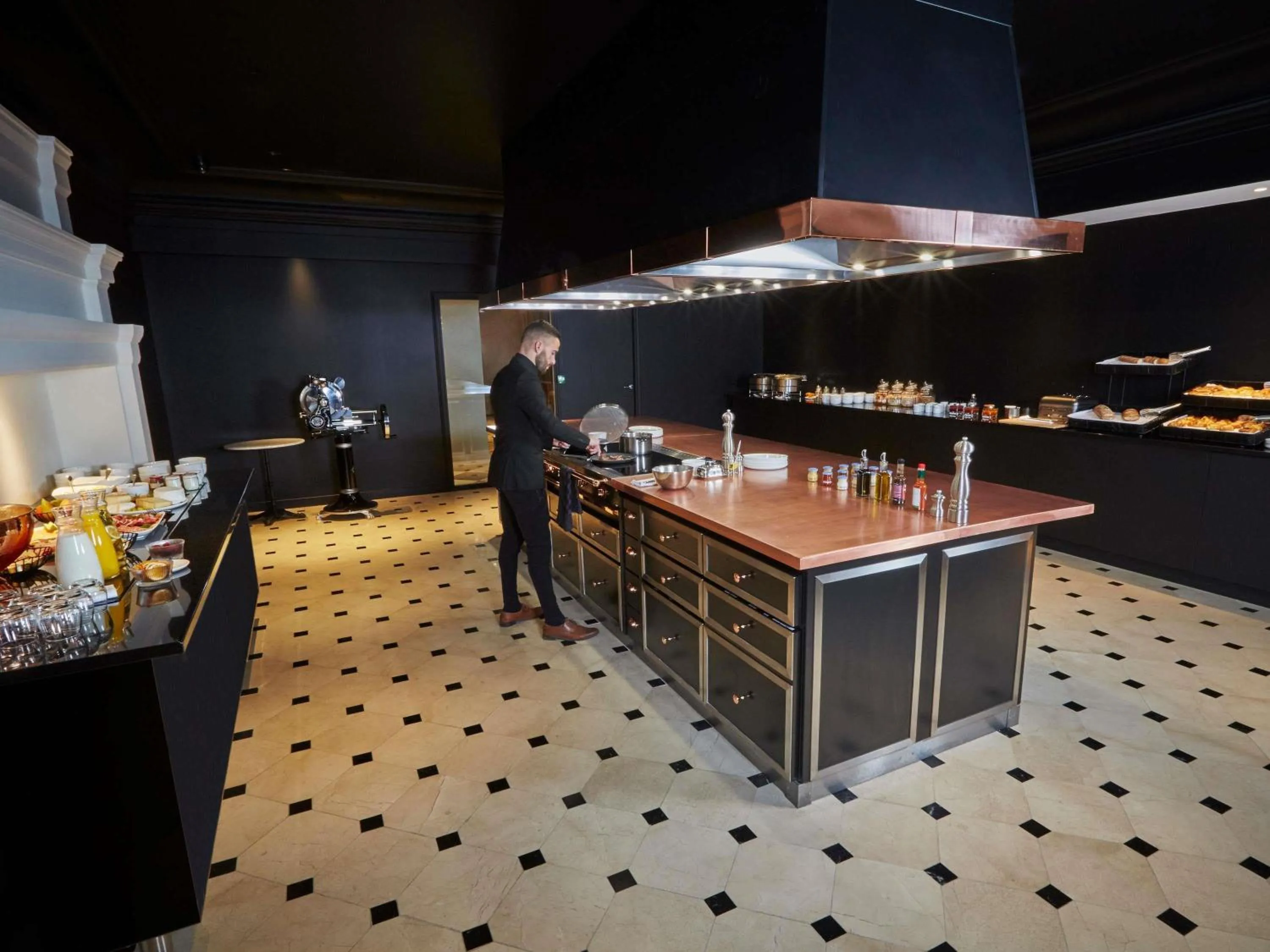 Breakfast in La Licorne Hotel & Spa Troyes - MGallery Collection