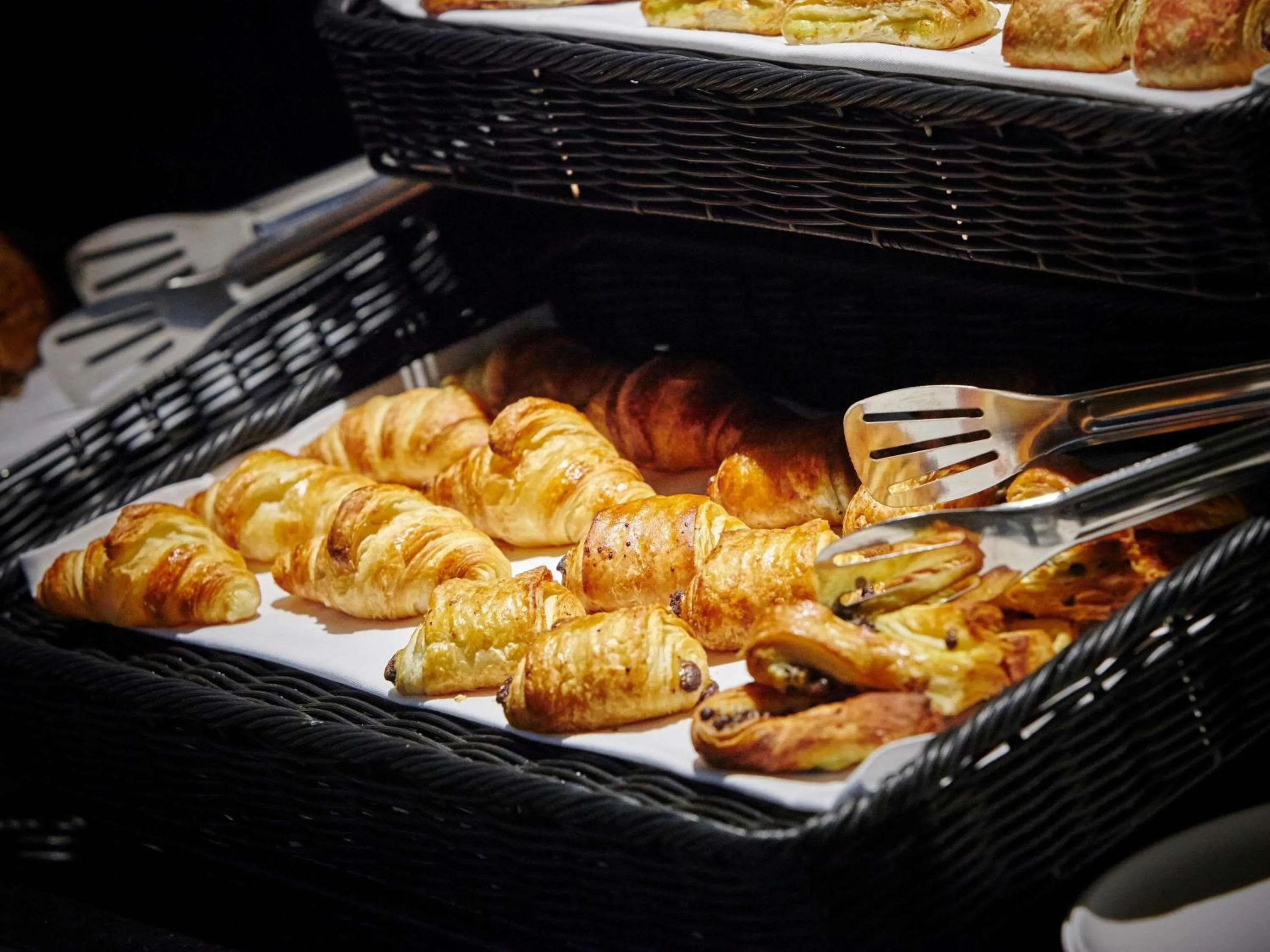 Breakfast in La Licorne Hotel & Spa Troyes - MGallery Collection