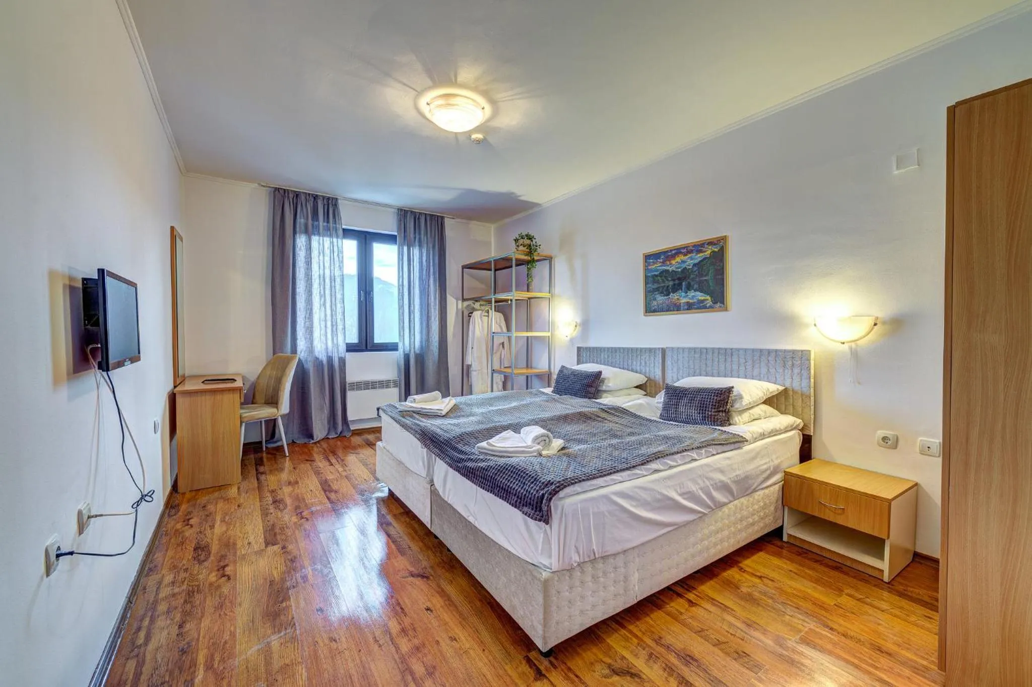 Bed in Complex Silver Hills