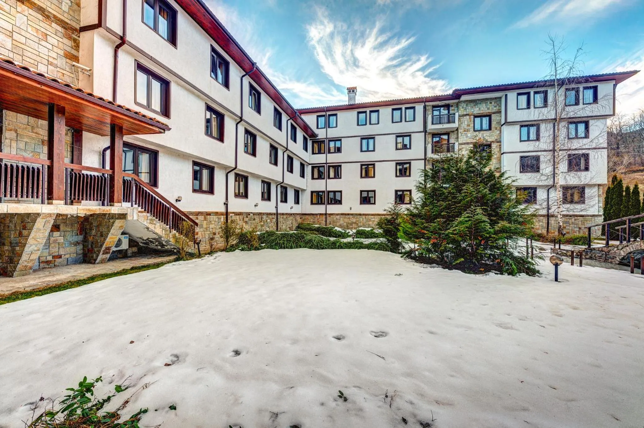 Property building in Complex Silver Hills