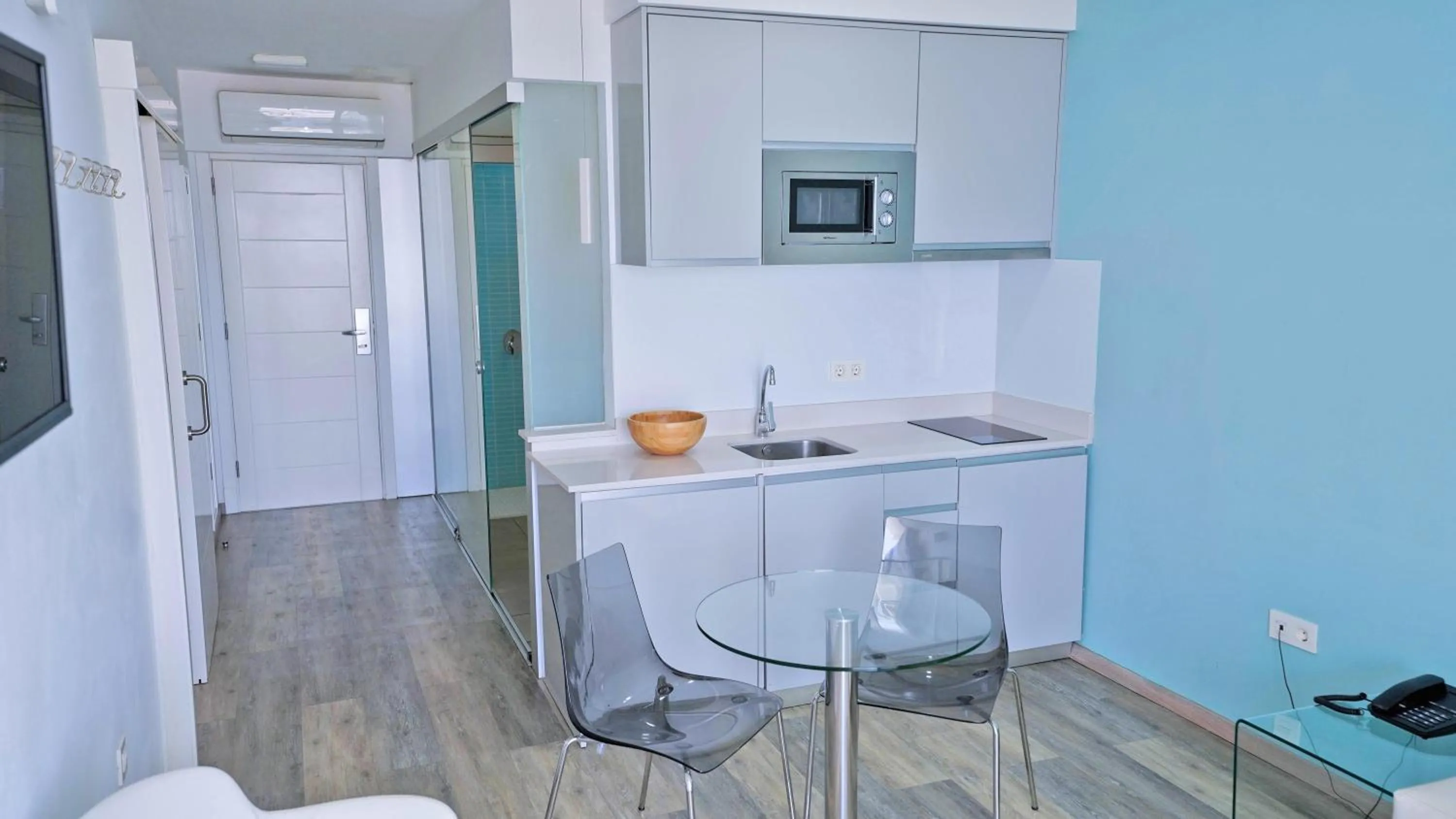 Photo of the whole room in Coral Ocean View - Adults Only