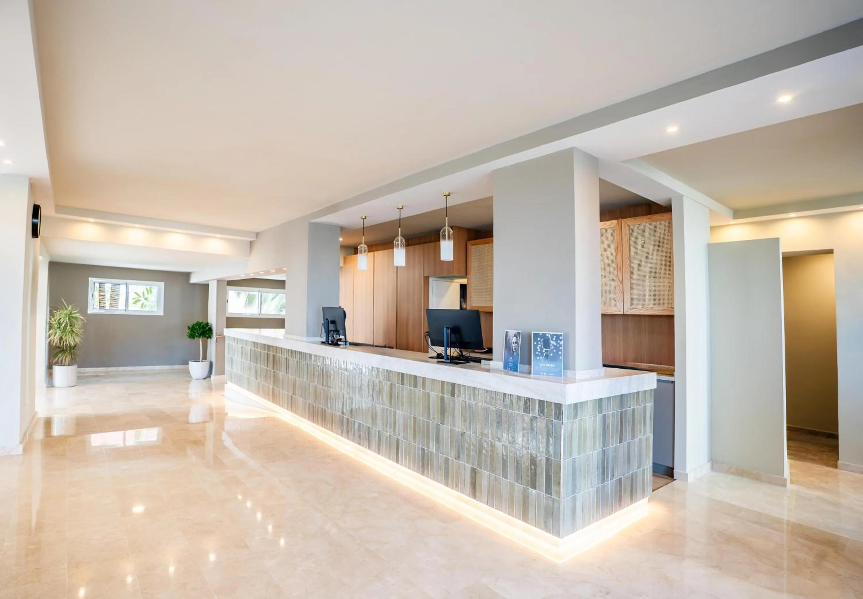 Lobby or reception in Coral Ocean View - Adults Only