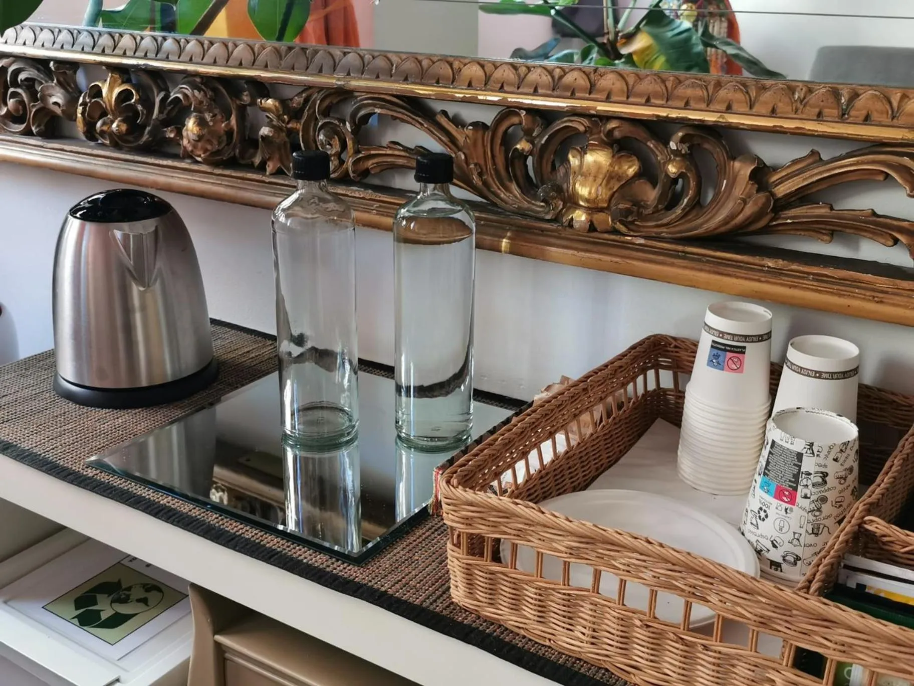 Breakfast in MY PLACE Suite Apartment - Milano Navigli