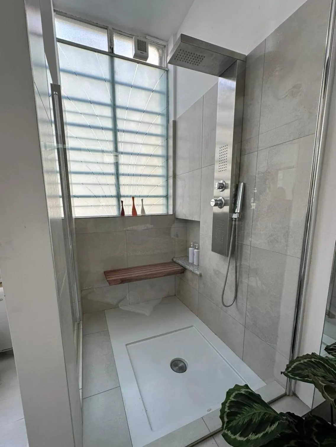 Shower in MY PLACE Suite Apartment - Milano Navigli
