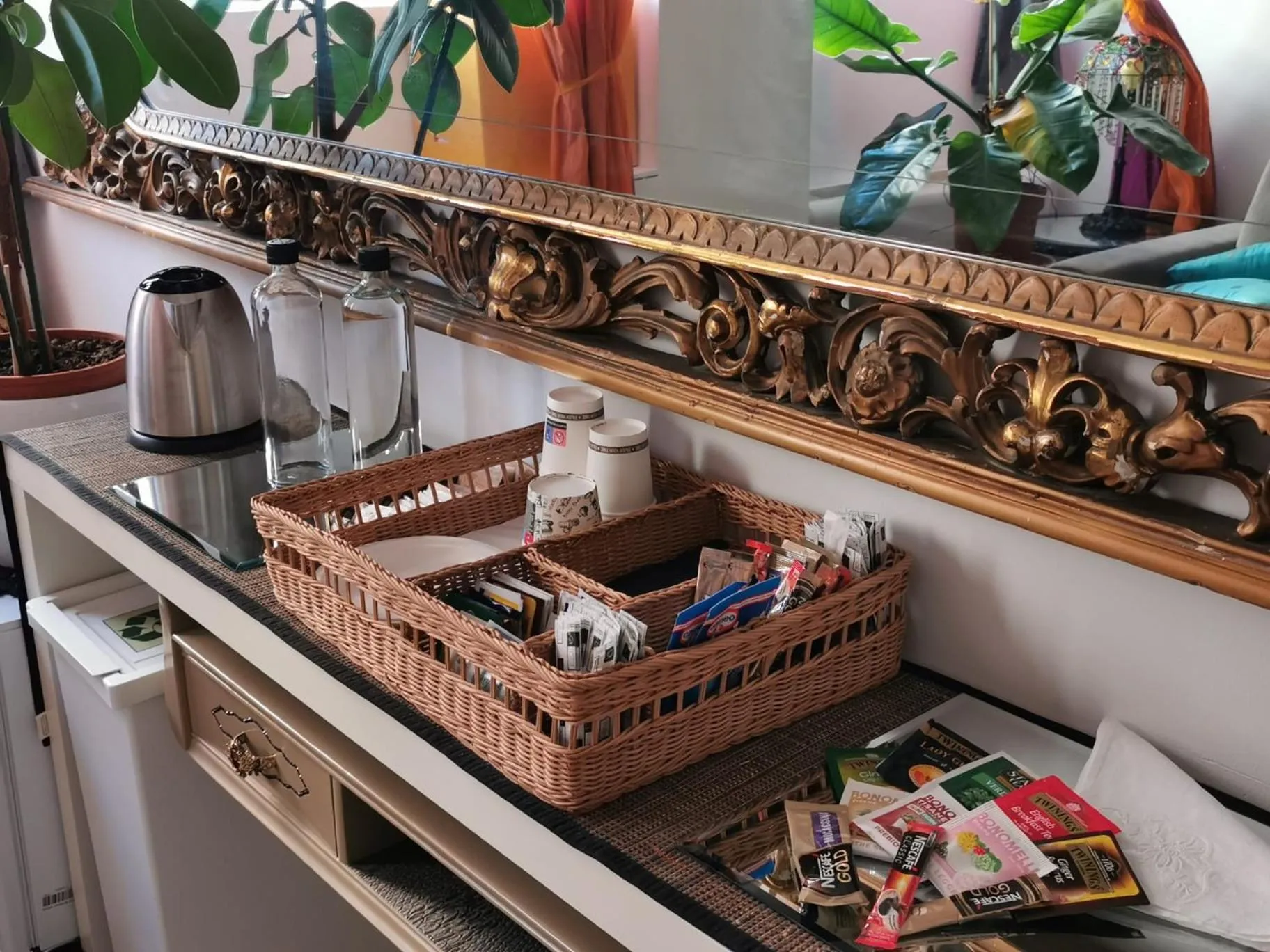 Breakfast in MY PLACE Suite Apartment - Milano Navigli