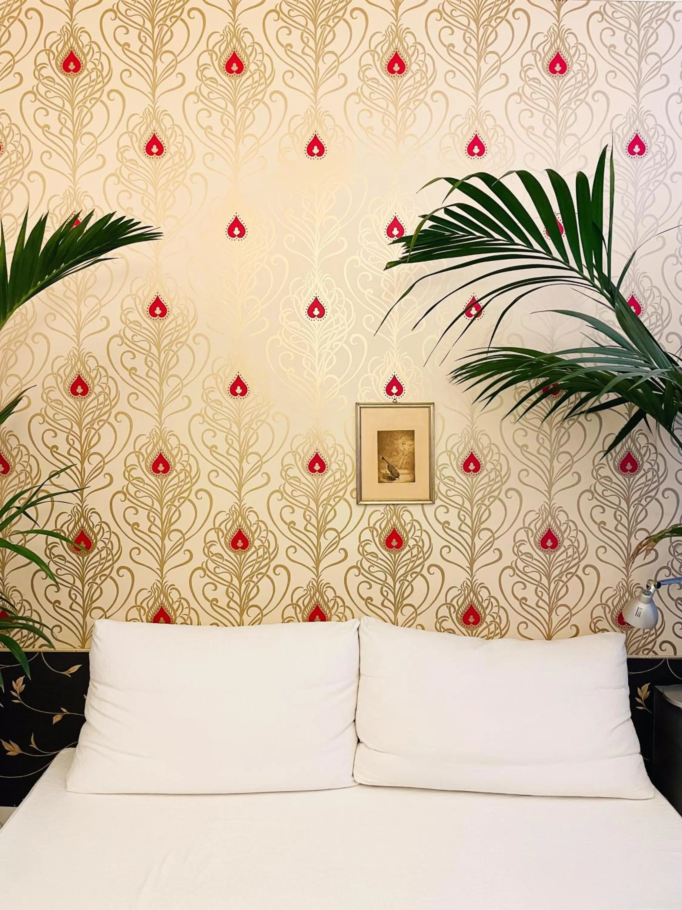 Living room, Bed in MY PLACE Suite Apartment - Milano Navigli