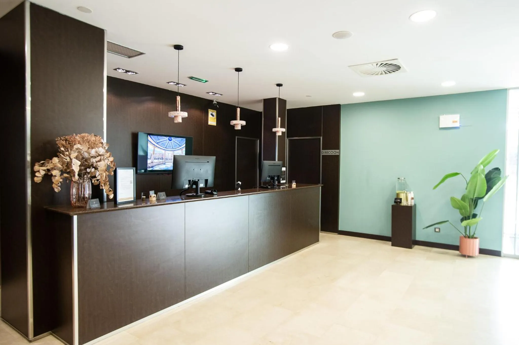 Lobby or reception in AZZ Pamplona Norte Hotel