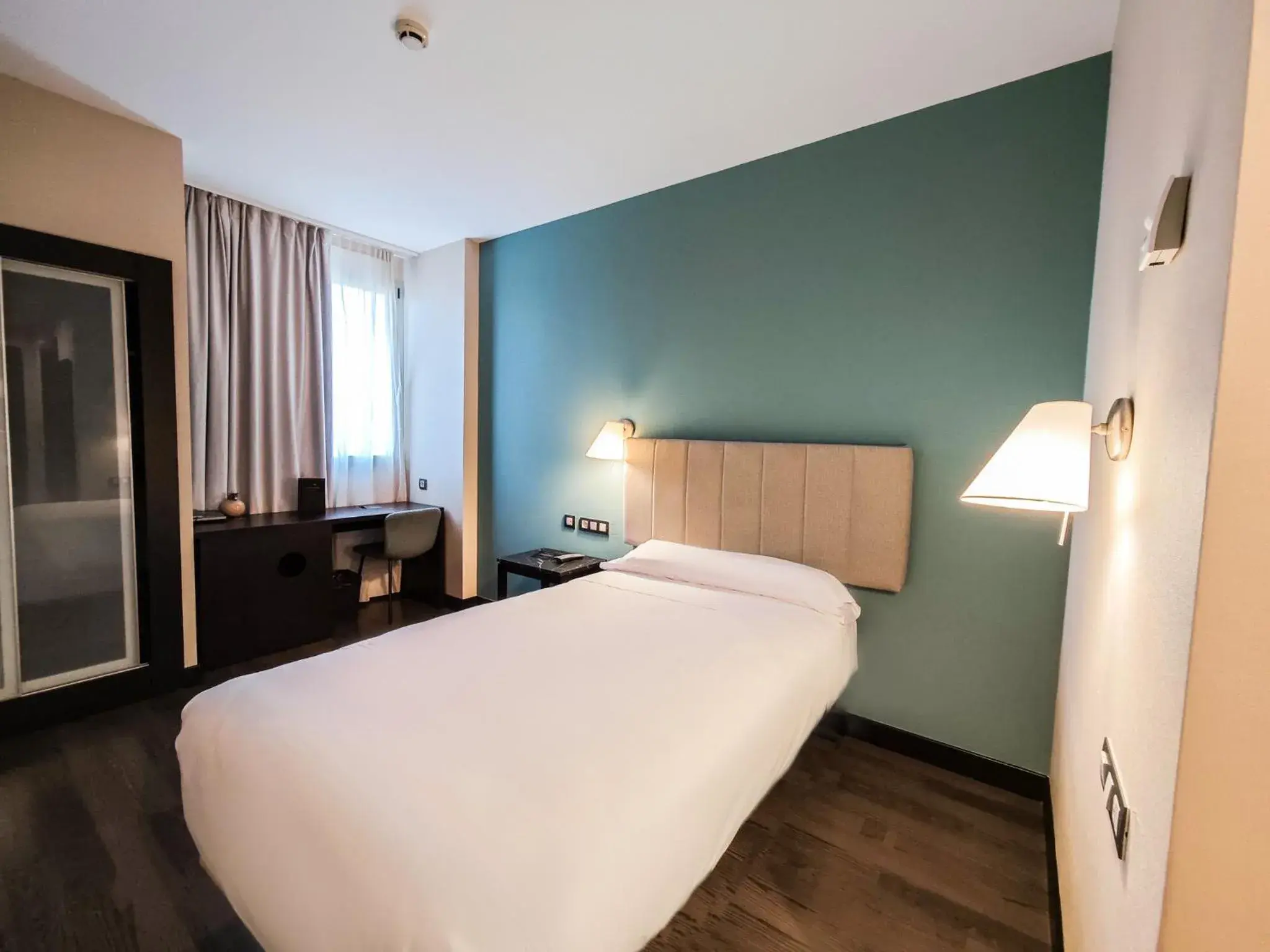 Single Room - Disability Access in AZZ Pamplona Norte Hotel Single Room - Disability Access in AZZ Pamplona Norte Hotel