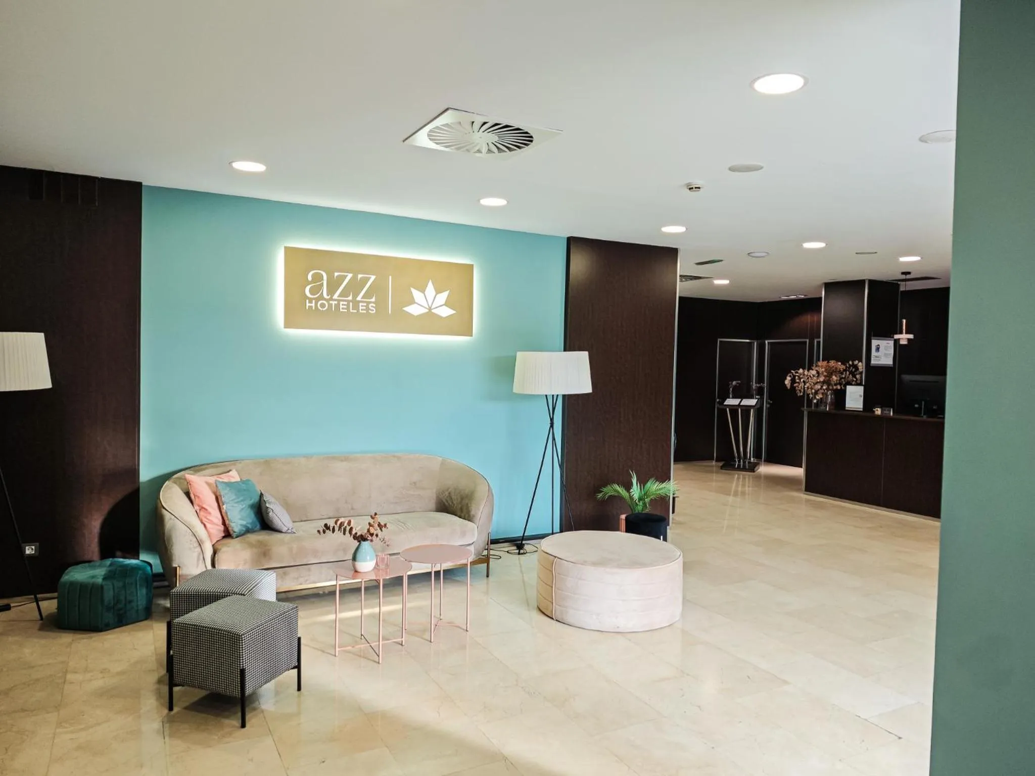 Lobby or reception in AZZ Pamplona Norte Hotel