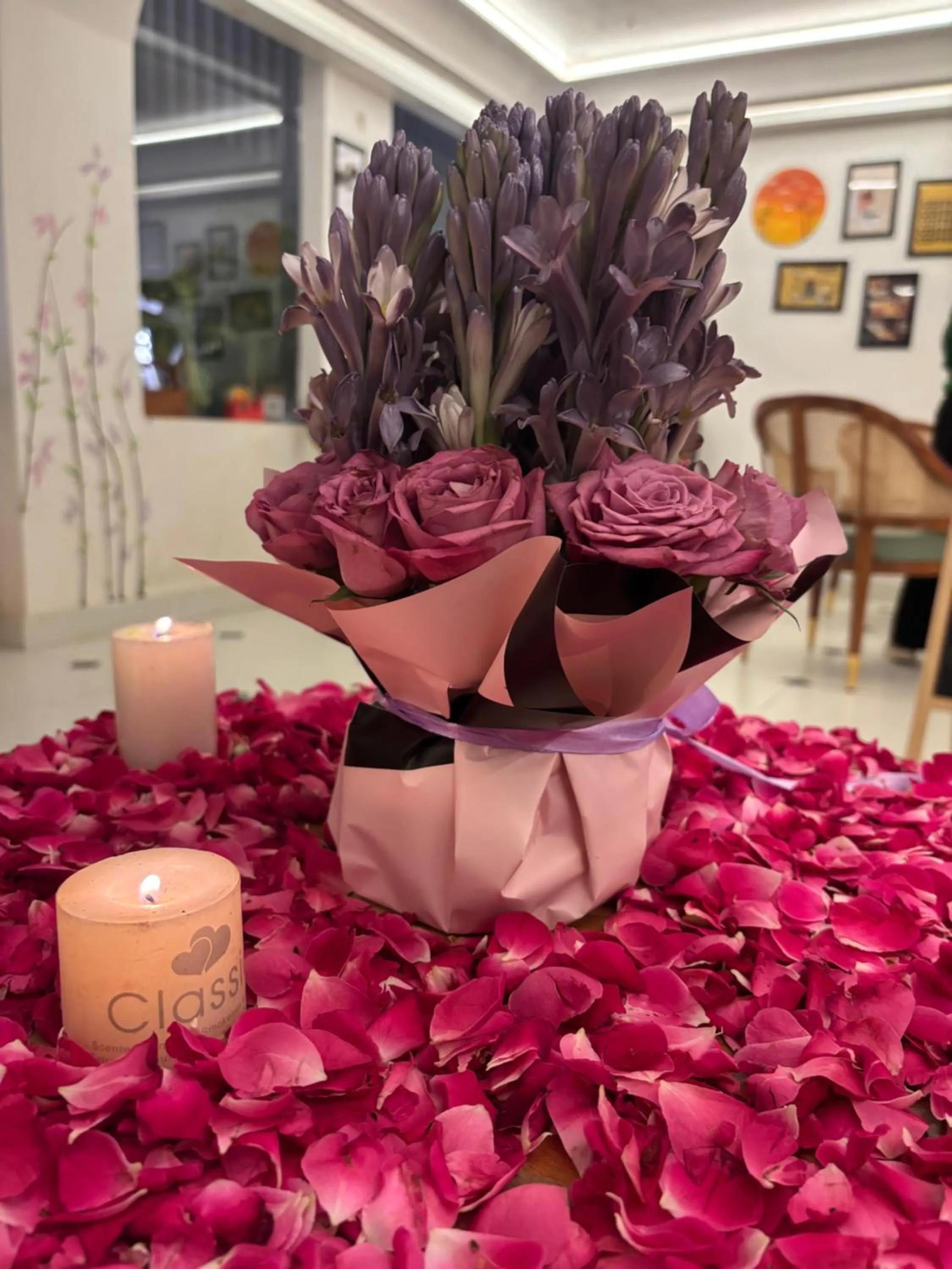 Restaurant/places to eat in The Lavish Stay