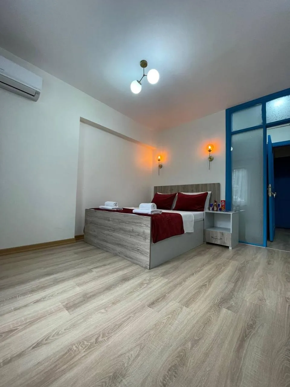 Bed in PANORAMA CITY SUITE