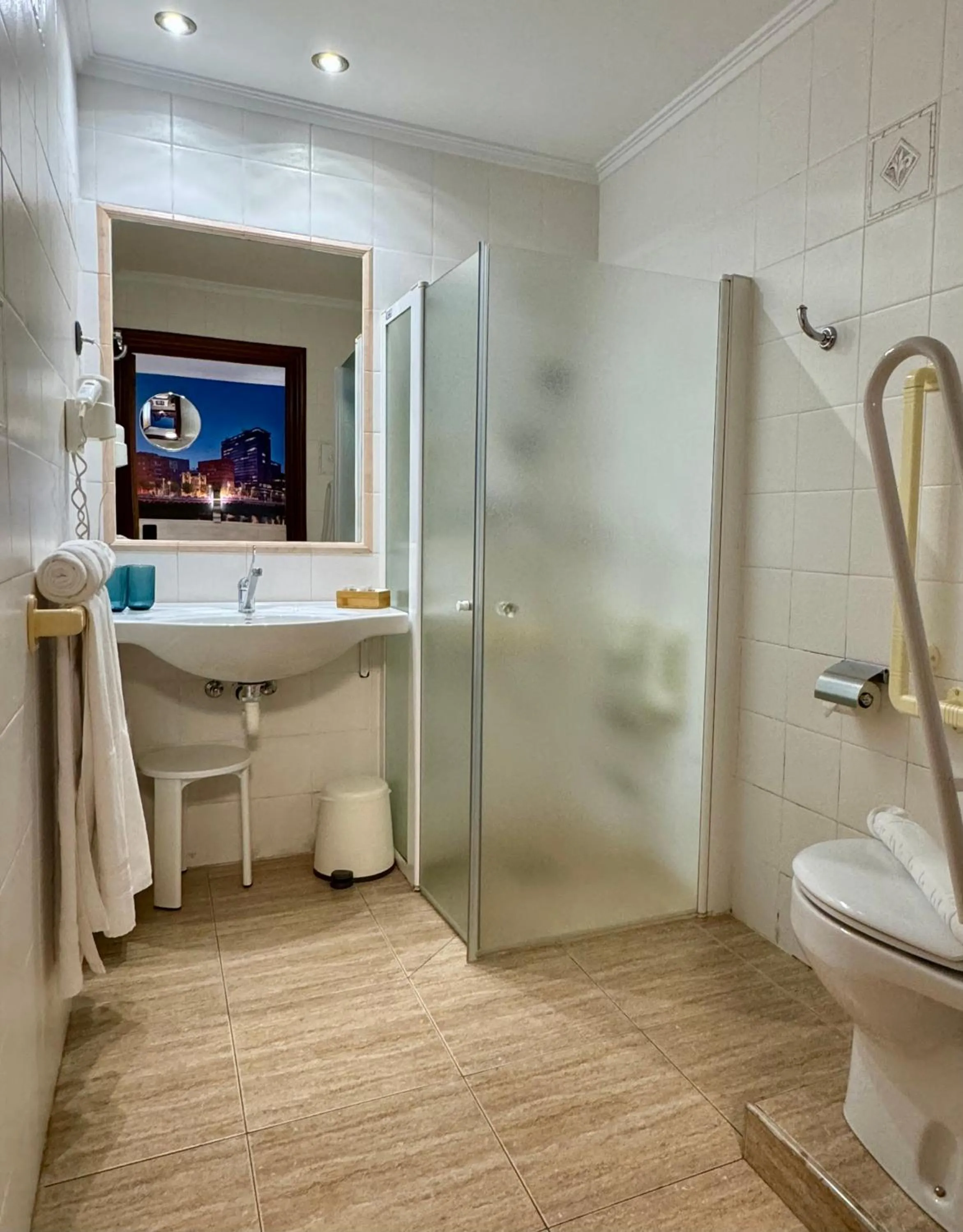 Bathroom in Hotel Artetxe