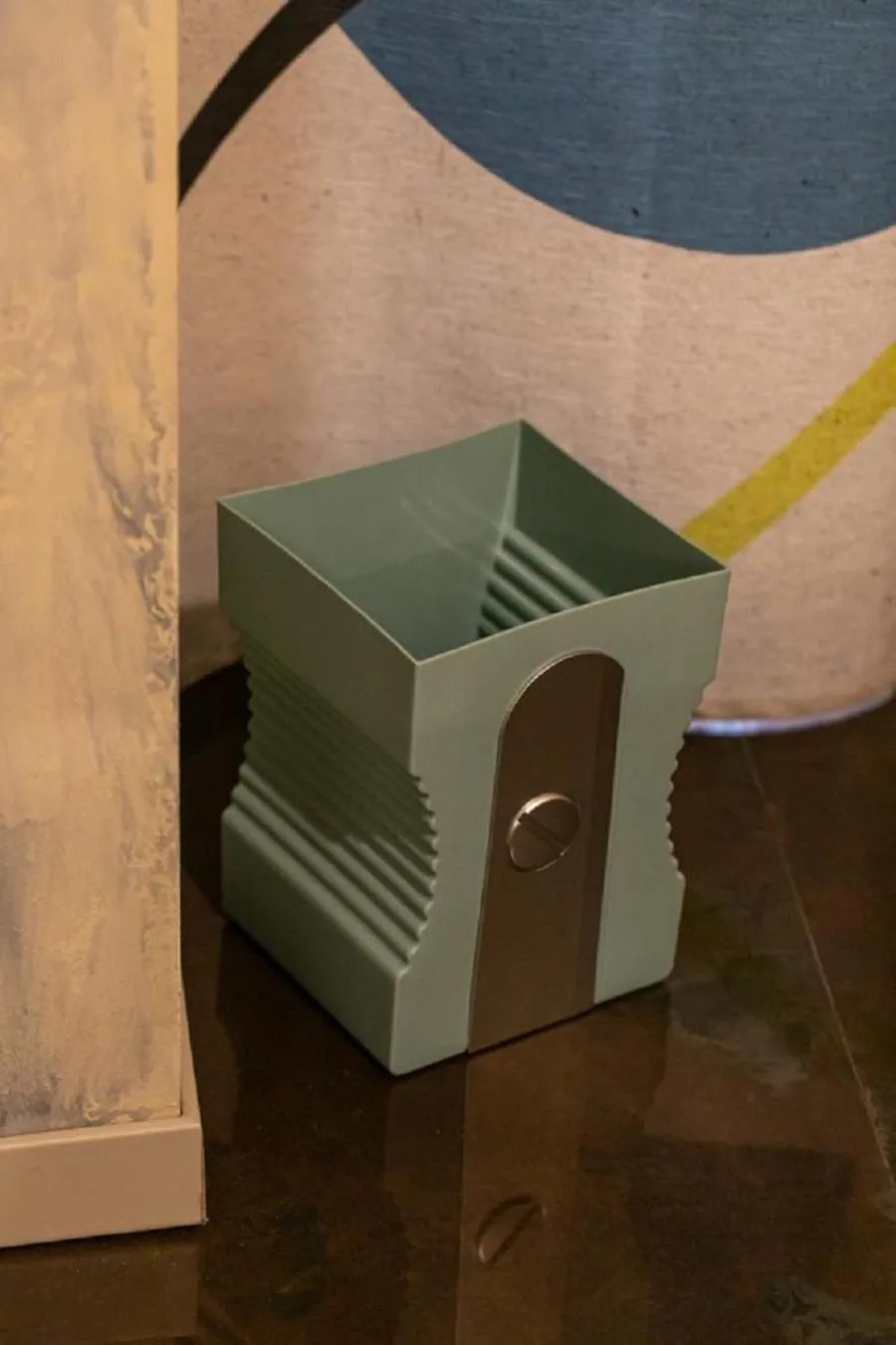 Decorative detail in Bhr Cavour 150