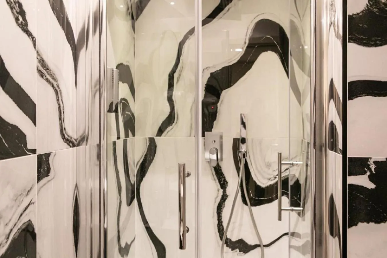 Shower in Bhr Cavour 150