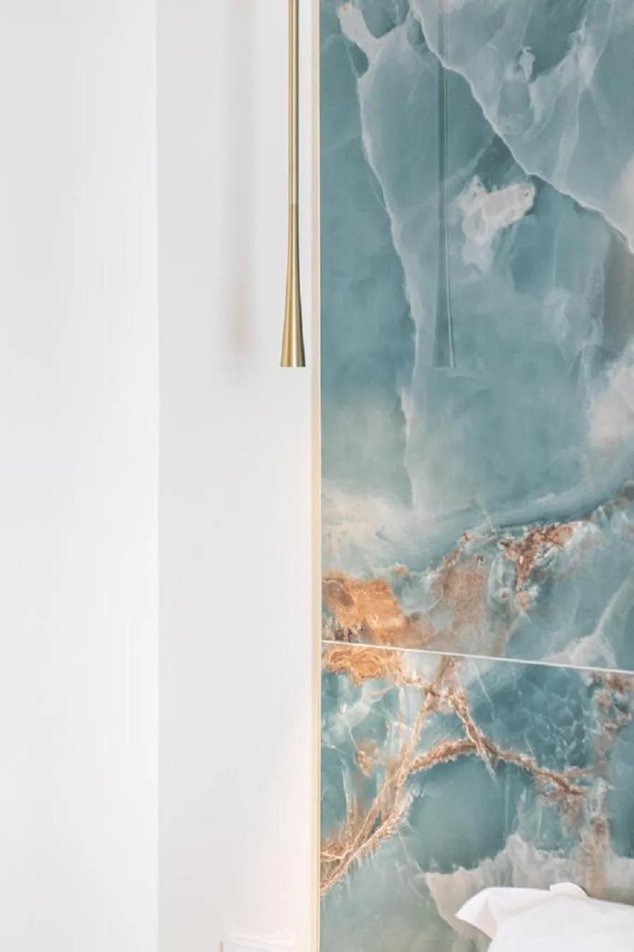 Decorative detail in Bhr Cavour 150