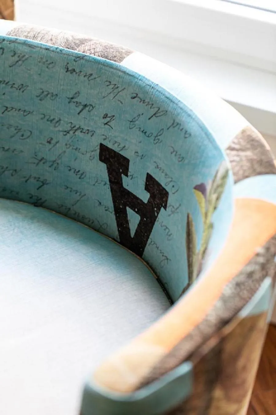 Decorative detail in Bhr Cavour 150