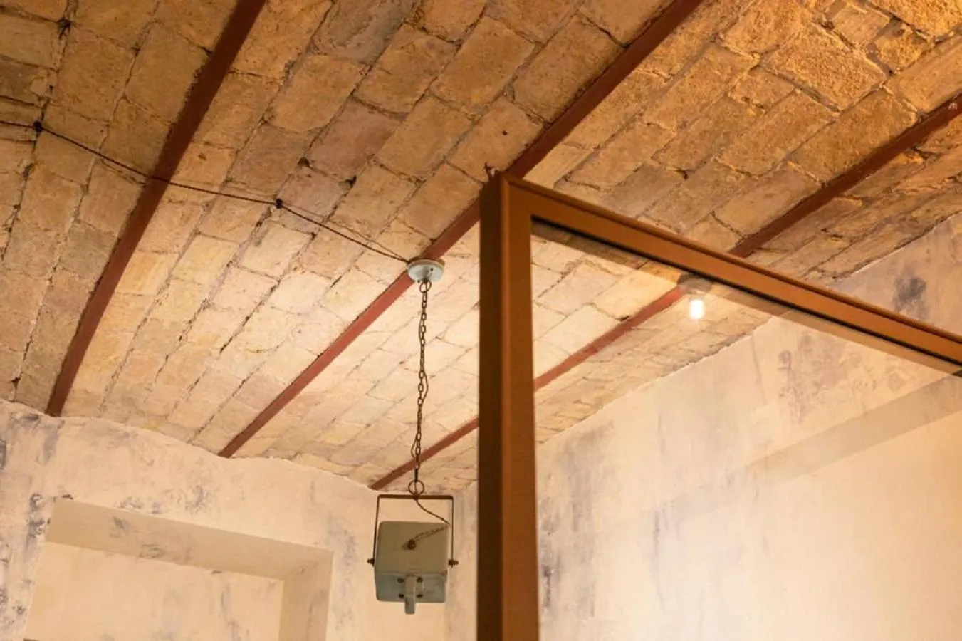 Shower in Bhr Cavour 150