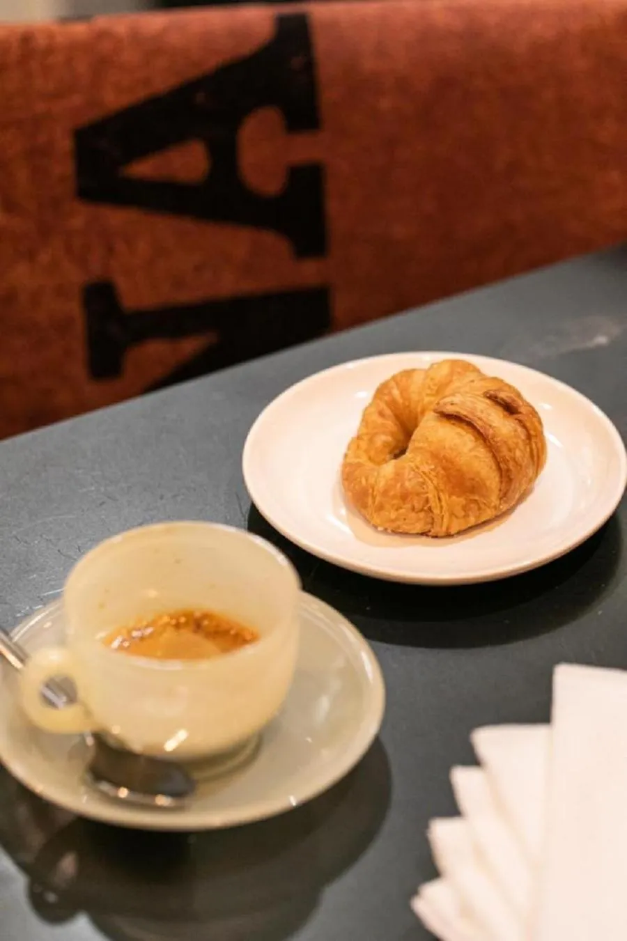 Food and drinks in Bhr Cavour 150