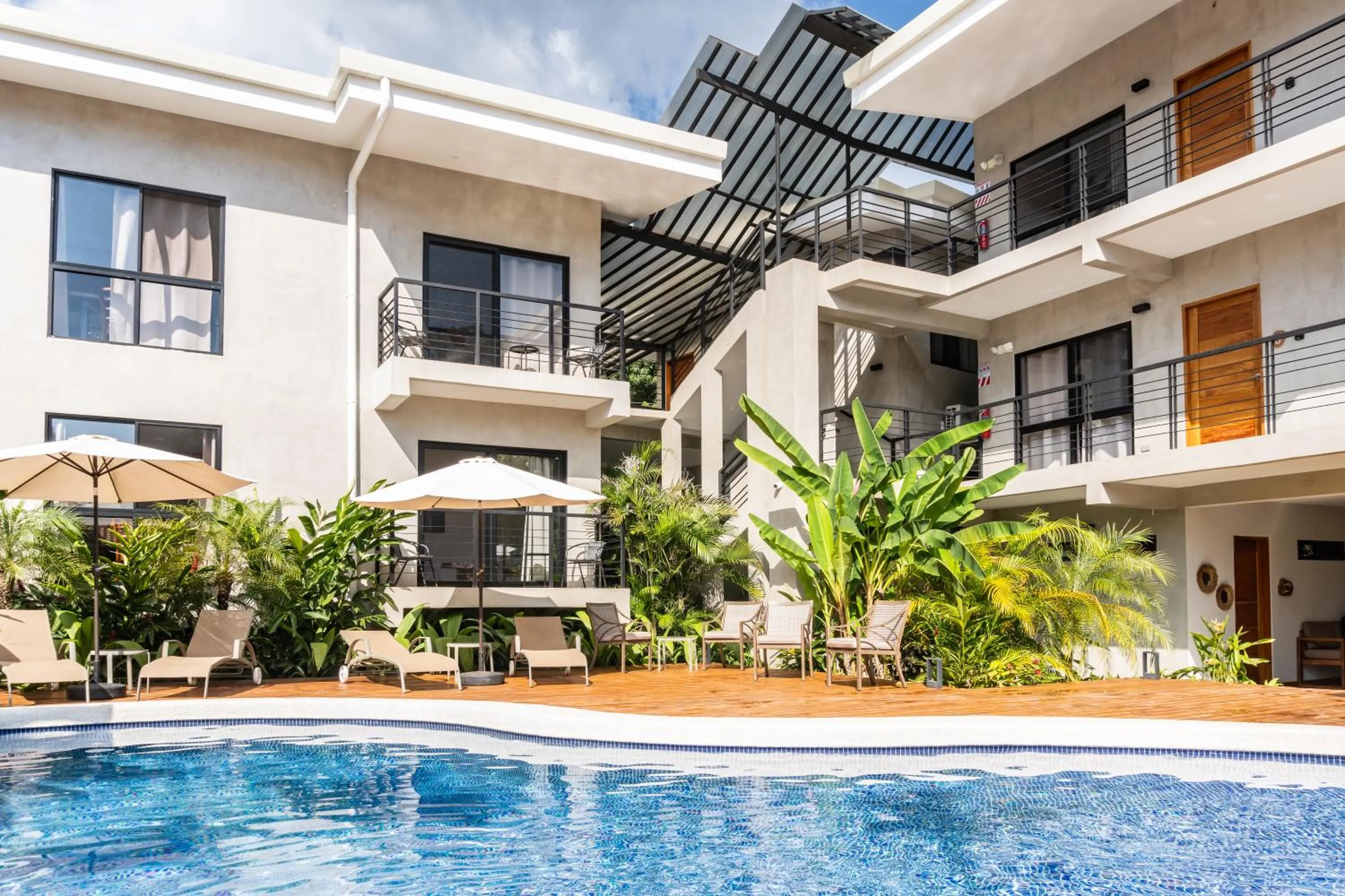 Swimming pool in Residencias Samara