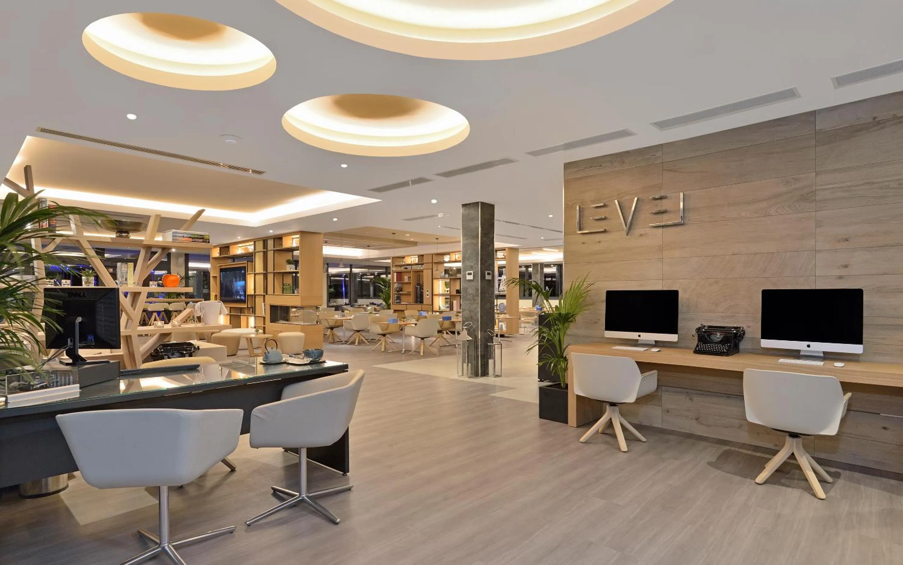 Area and facilities in Melia Costa del Sol