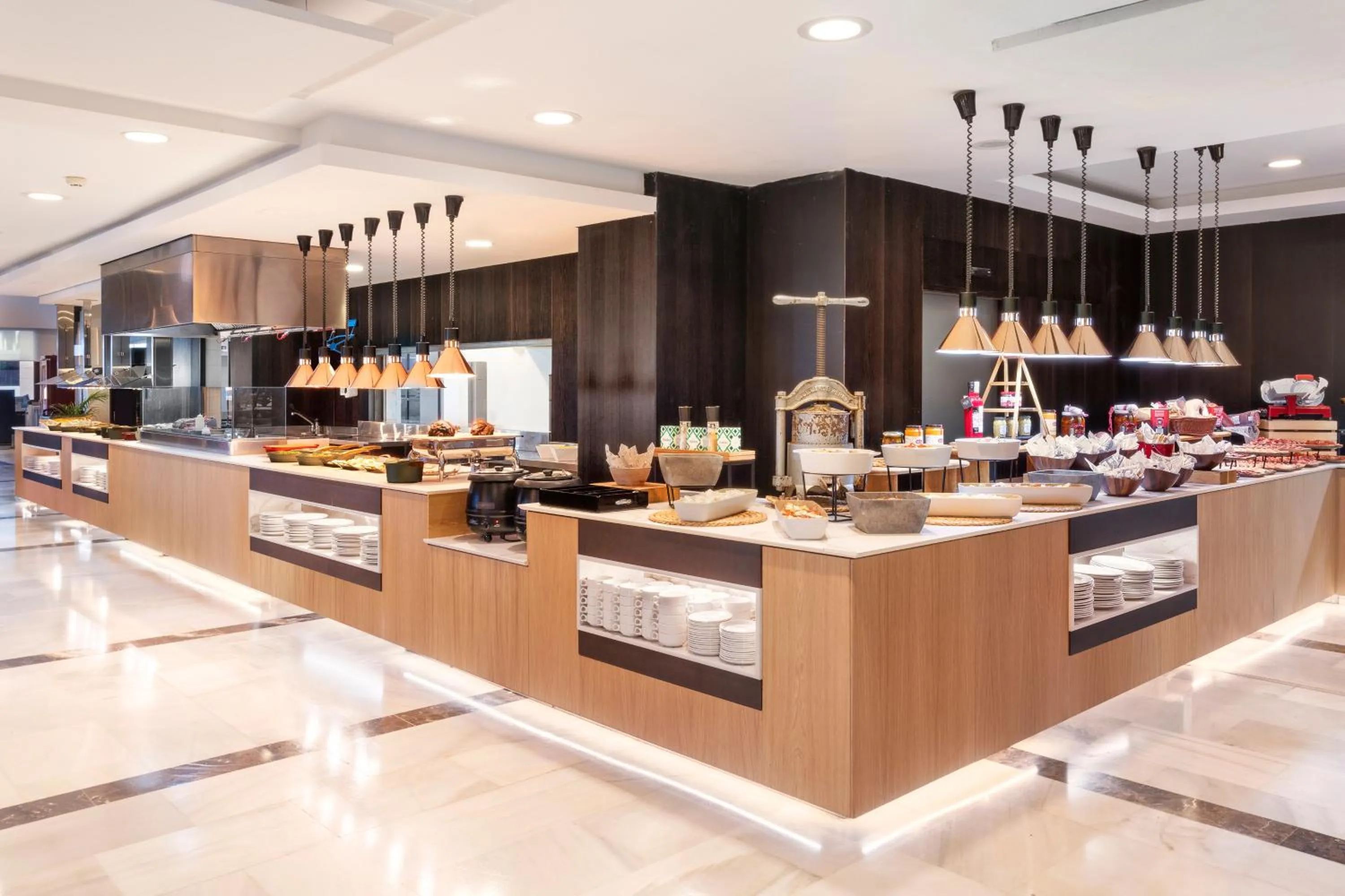 Restaurant/places to eat in Melia Costa del Sol