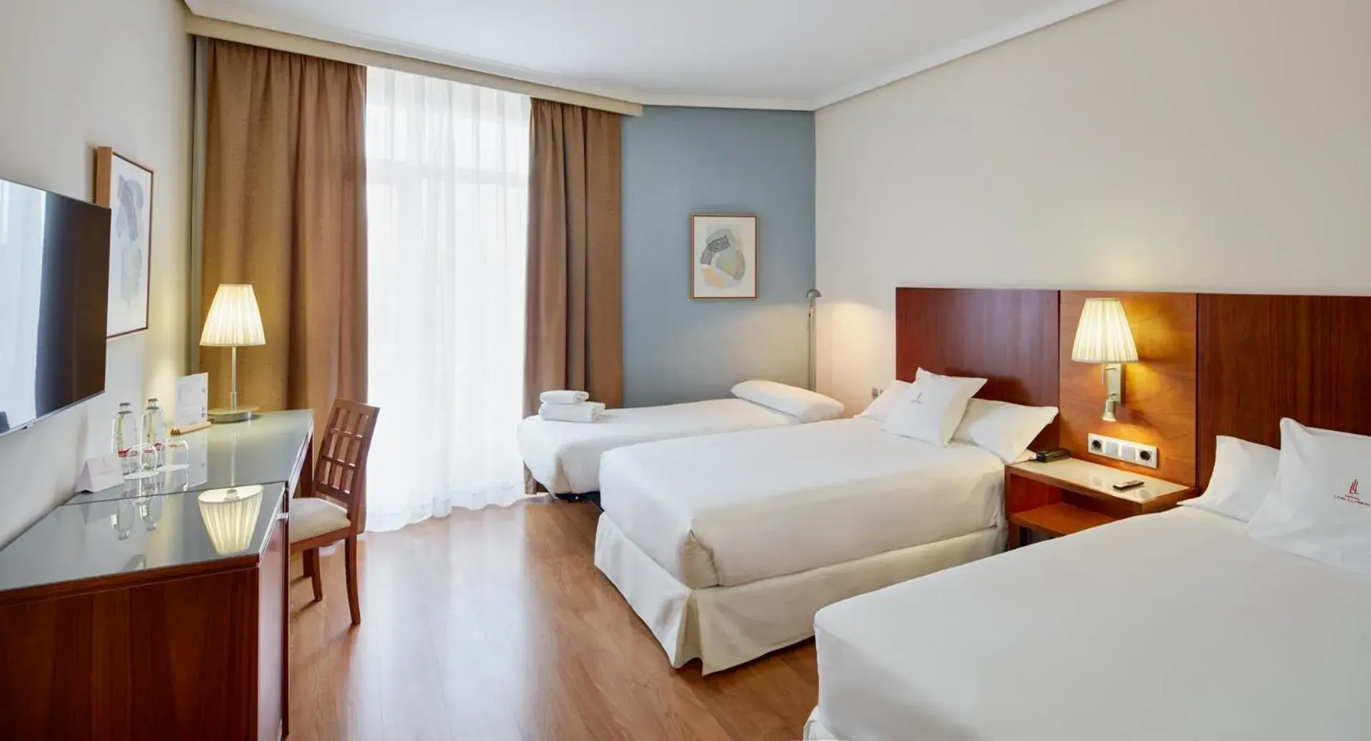 Family Room (3 Adults) in Sercotel Los Llanos Family Room (3 Adults) in Sercotel Los Llanos