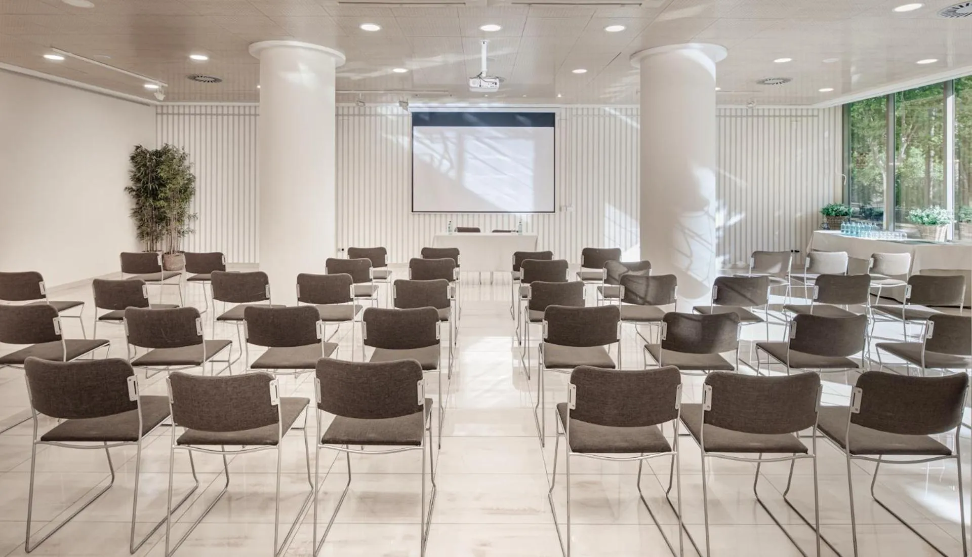 Meeting/conference room in Sercotel Los Llanos