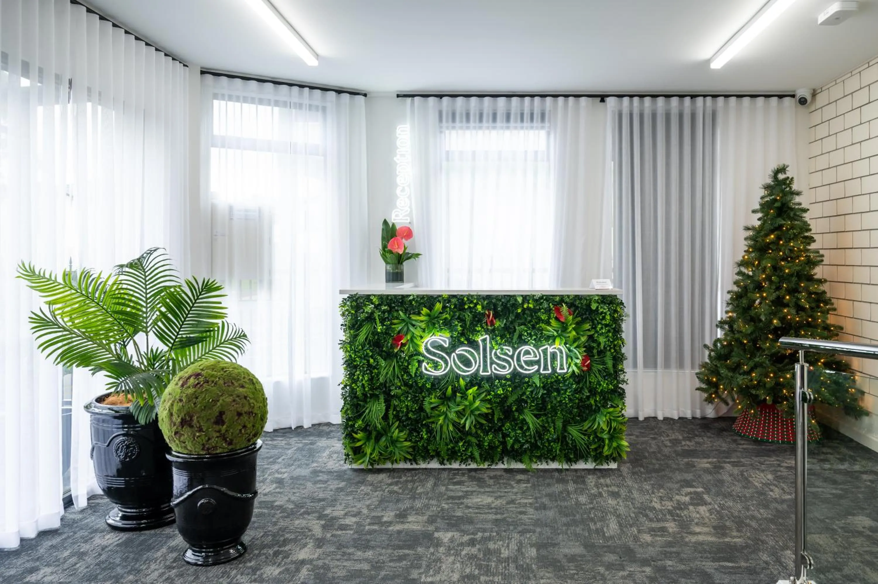 Lobby or reception in Solsen Flexi-Stay & Motel
