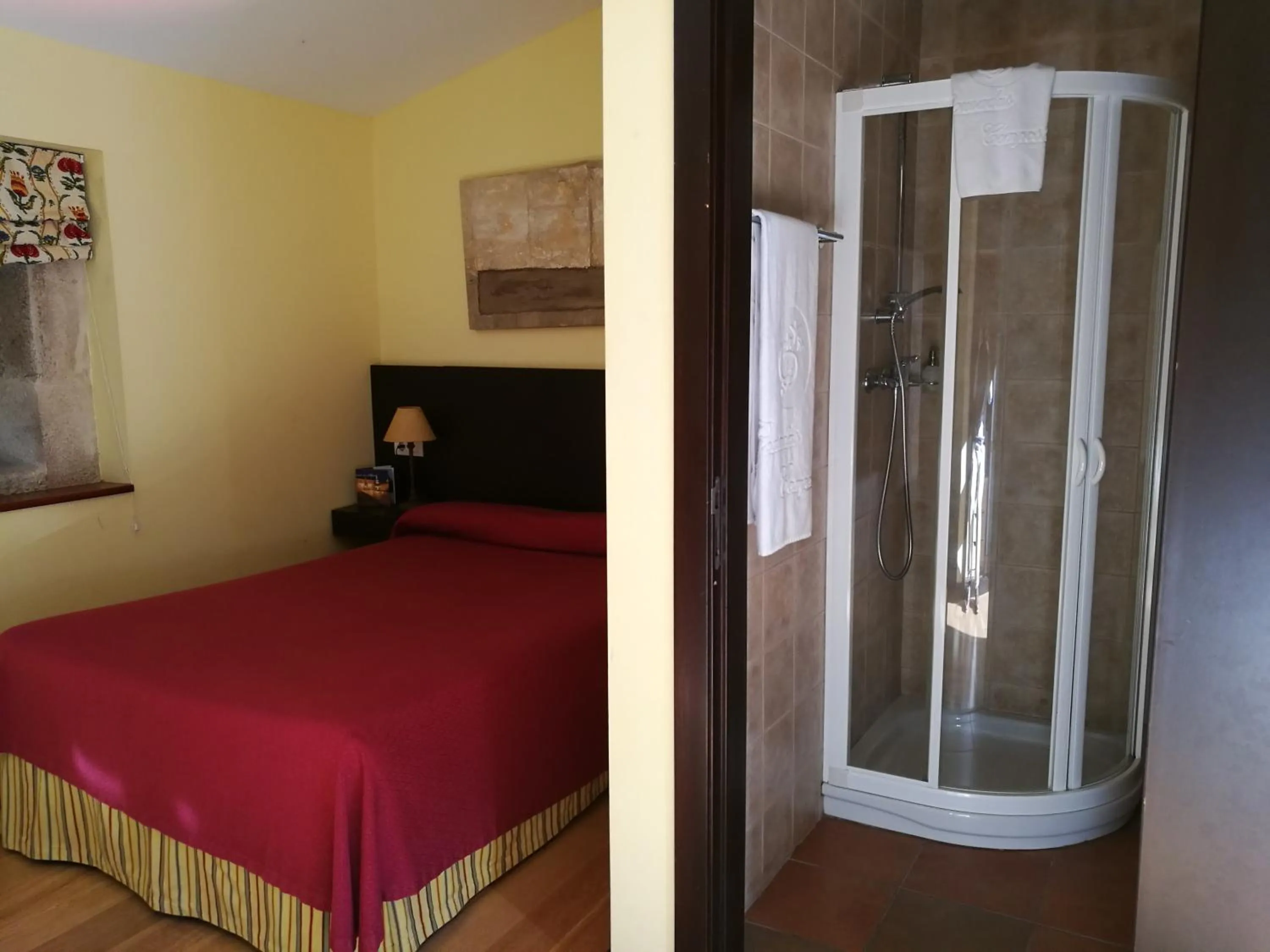 Photo of the whole room, Bed in Hotel Pazo de Lestrove by Pousadas de Compostela