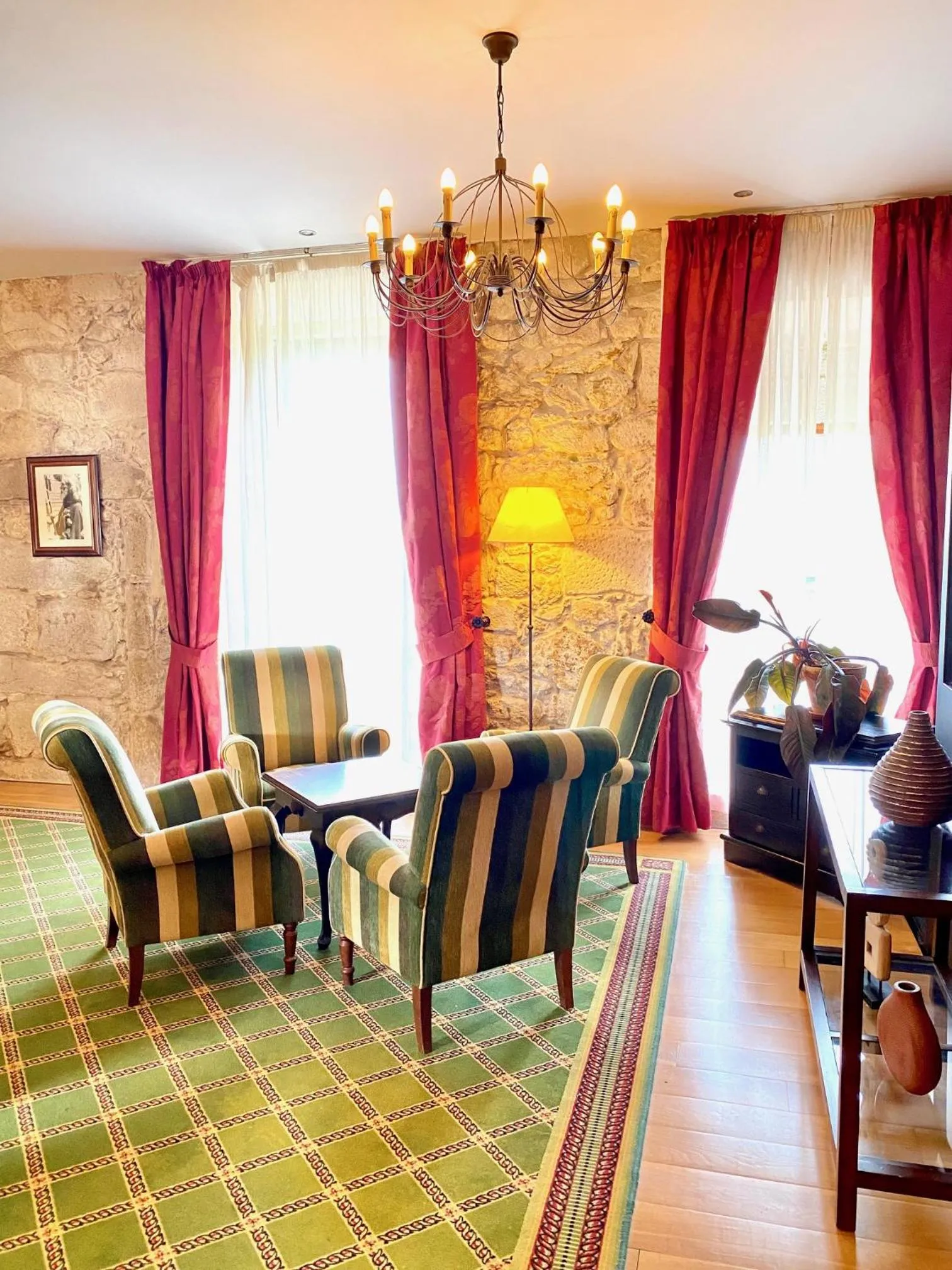 Living room in Hotel Pazo de Lestrove by Pousadas de Compostela