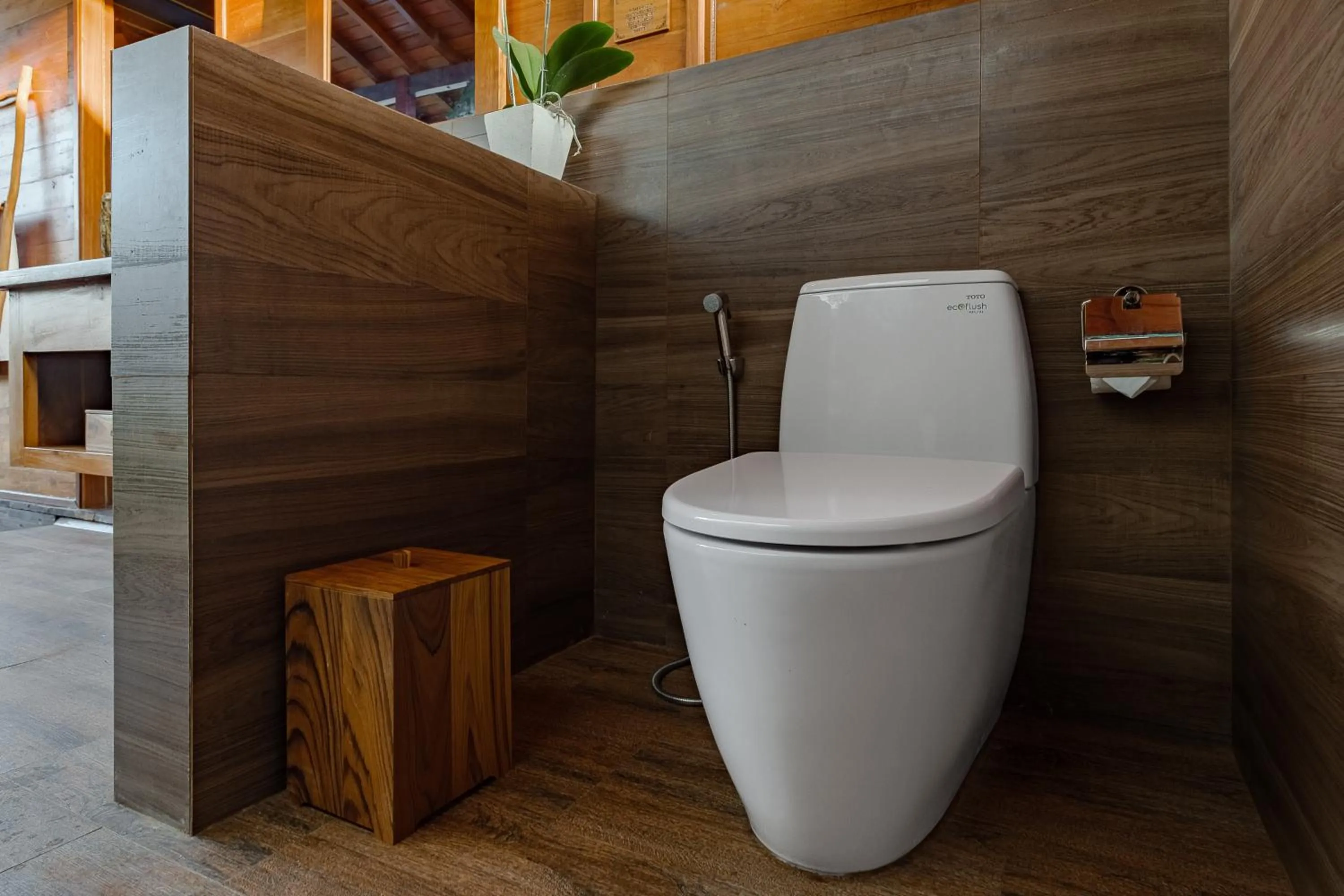 Toilet in Gynandha Ubud Cottage