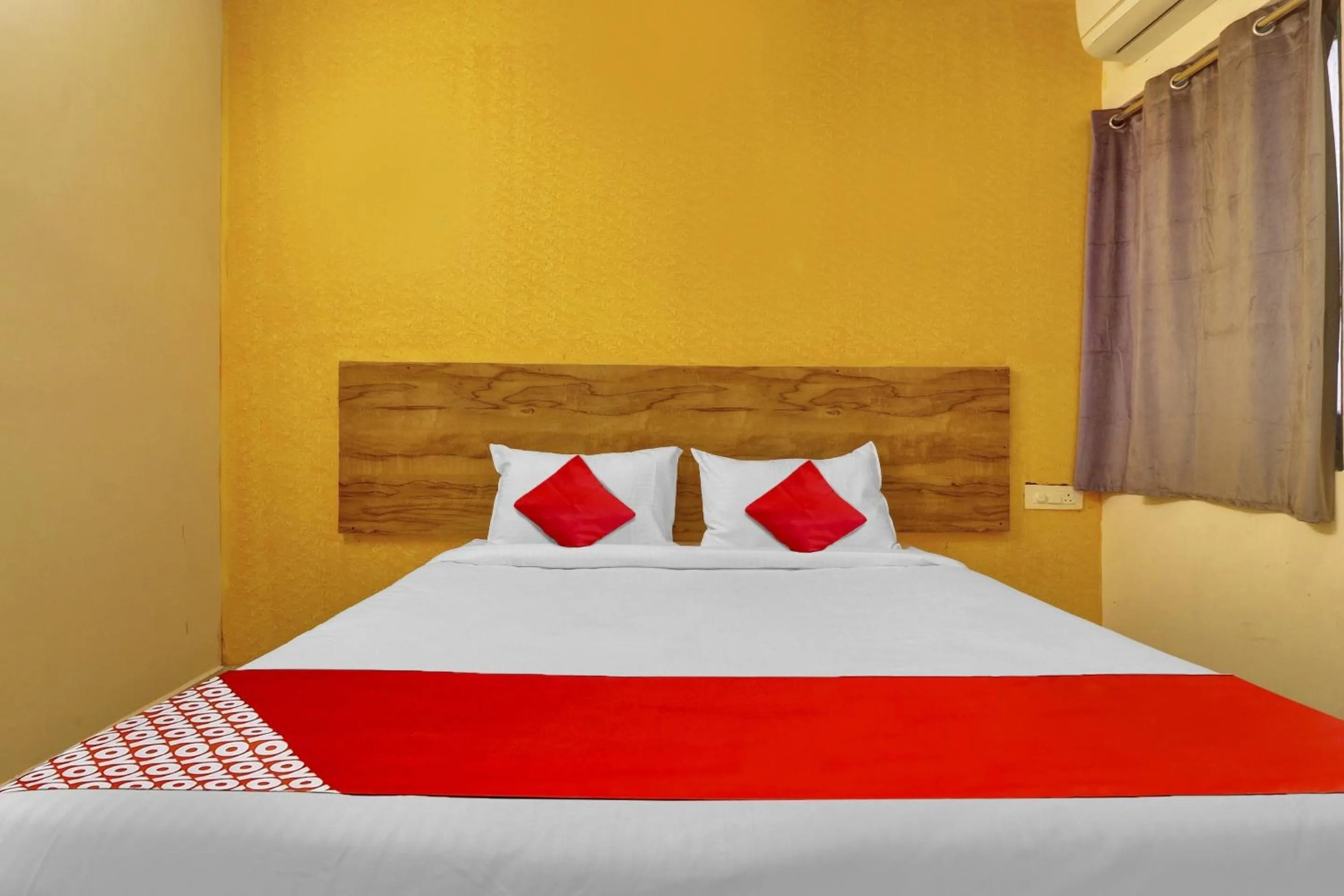 Bedroom, Bed in Hotel O R Square