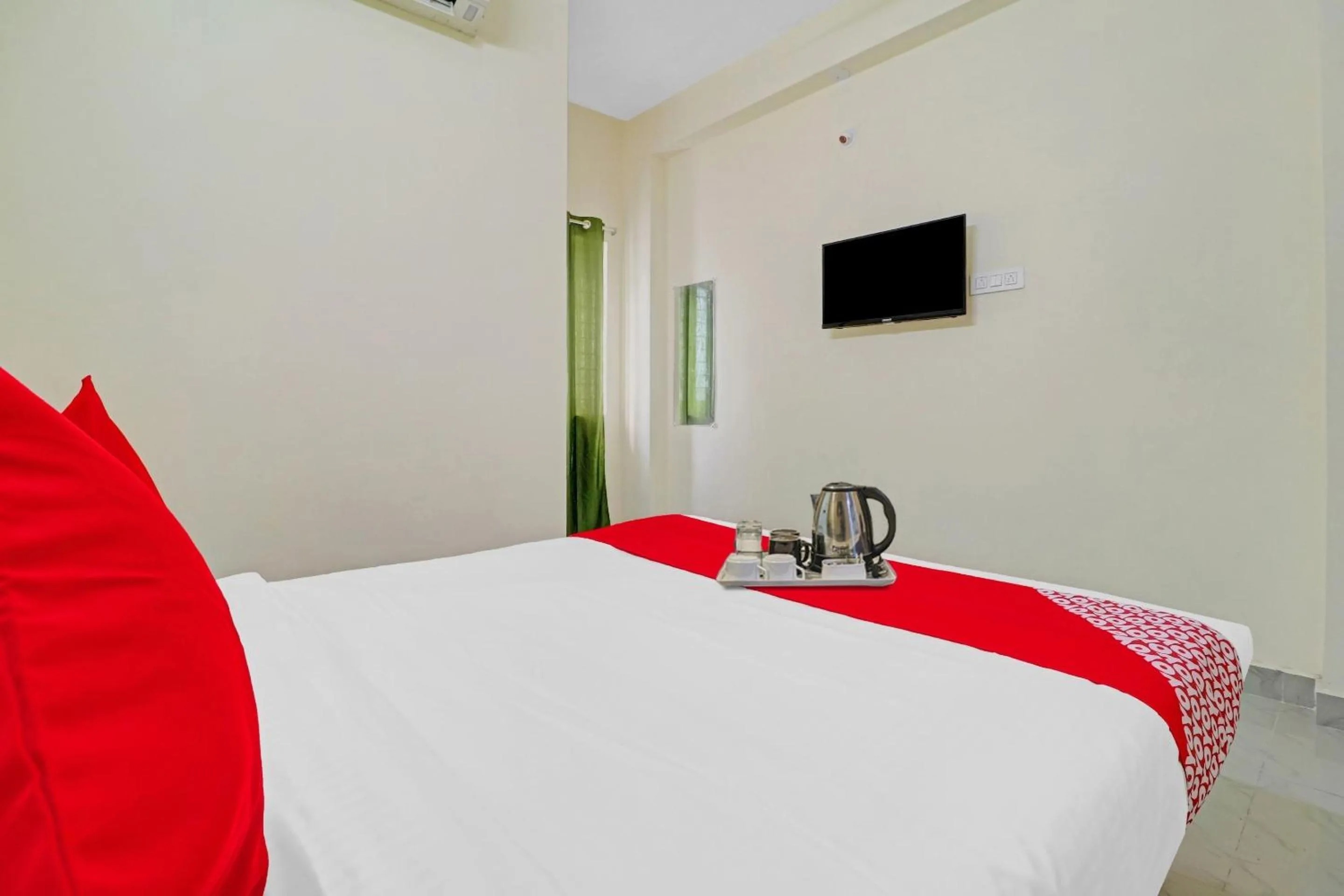 Bedroom, Bed in Super Collection O Elite Stay Near Habsiguda Metro Station