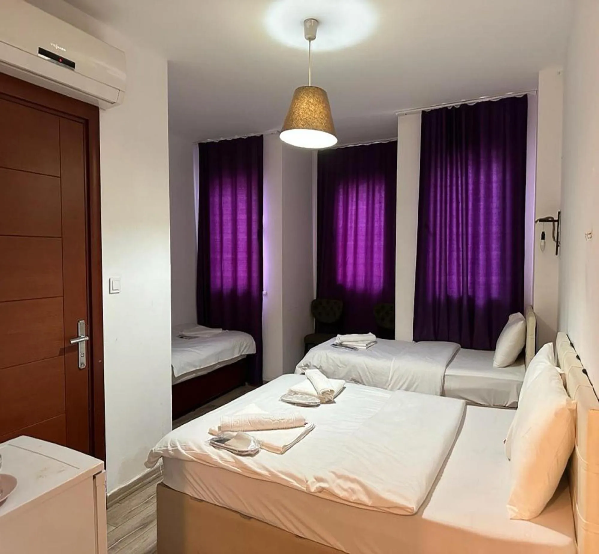 Bedroom, Bed in Taksim Soushian Hotel