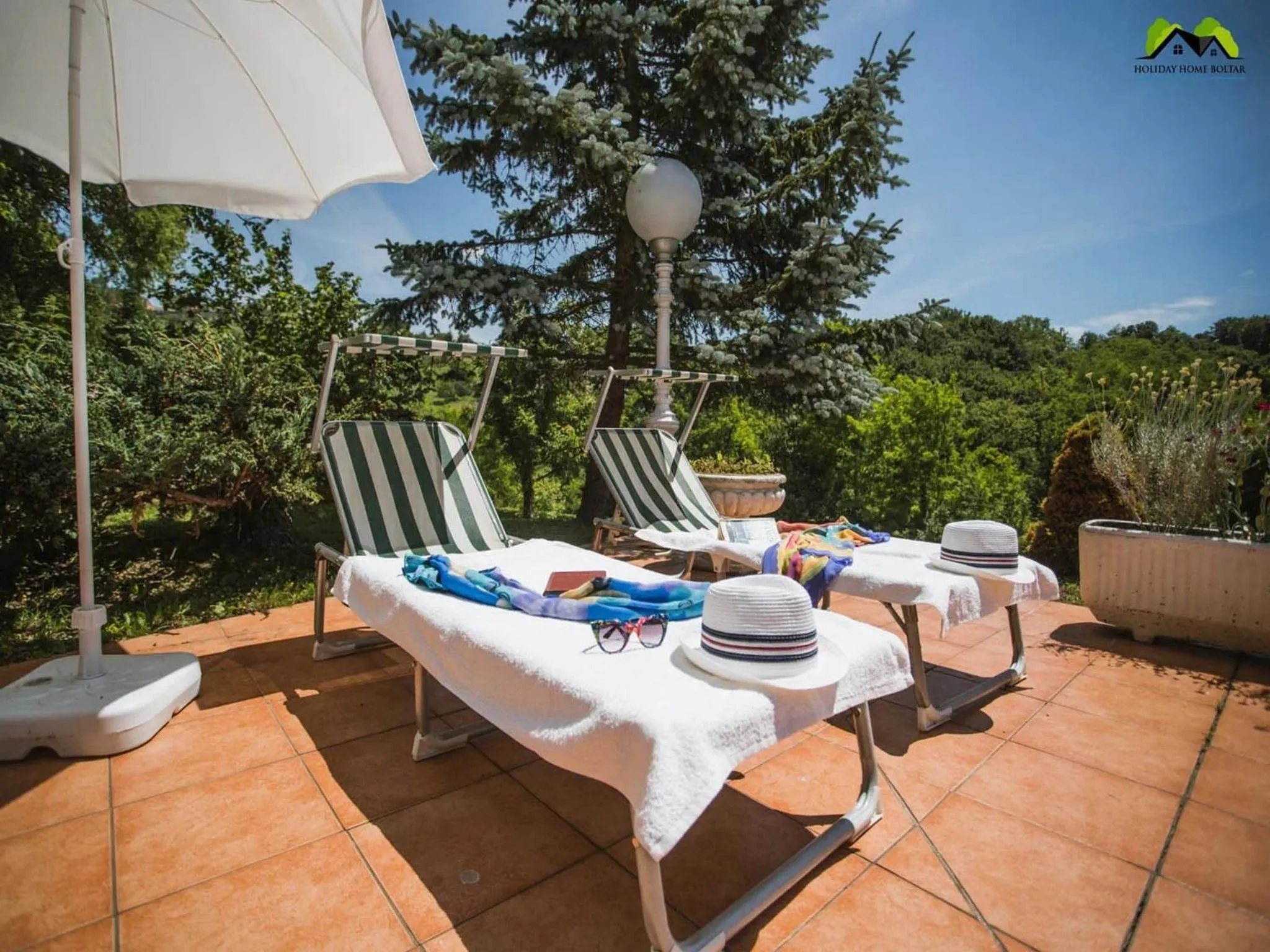 Property building in Holiday Home Boltar
