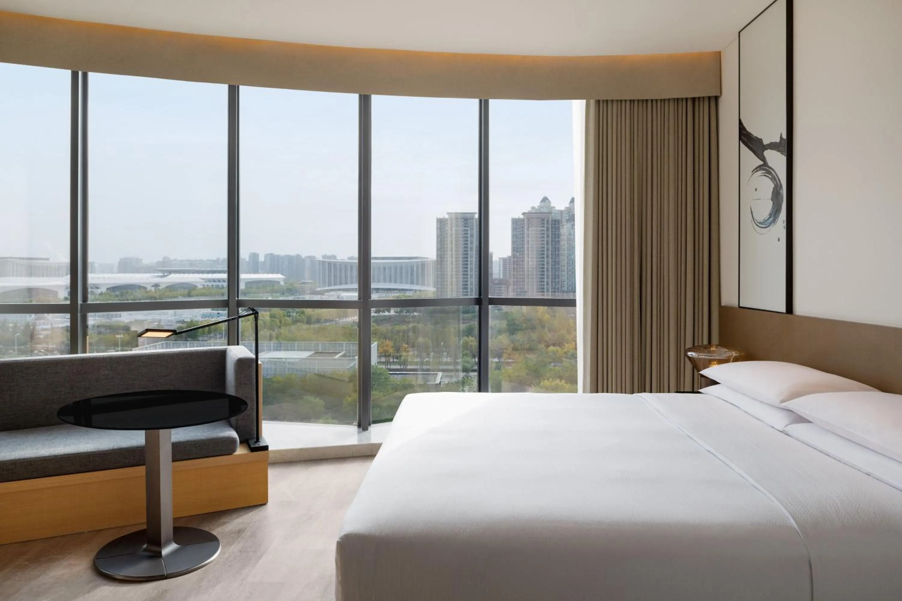 Photo of the whole room, Bed in Fairfield by Marriott Xi'an Chanba