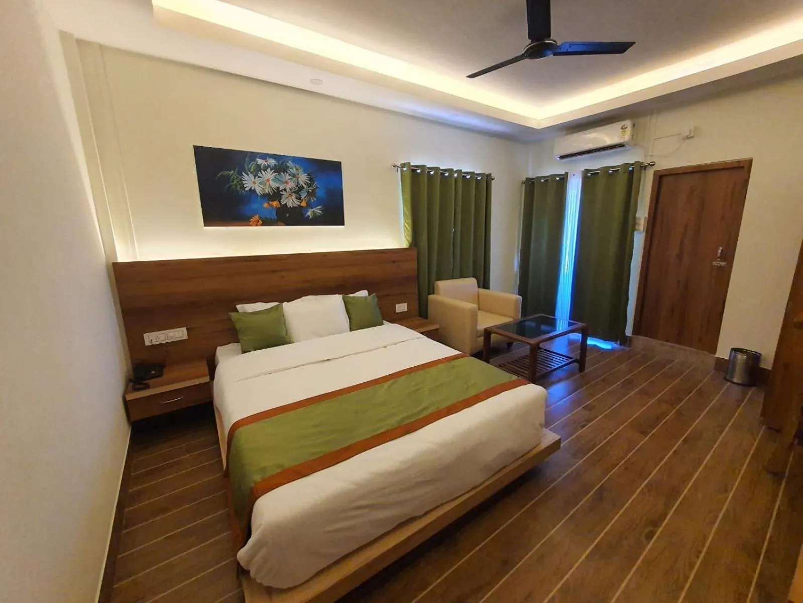 Bedroom, Bed in HOTEL DEO VOLENTE