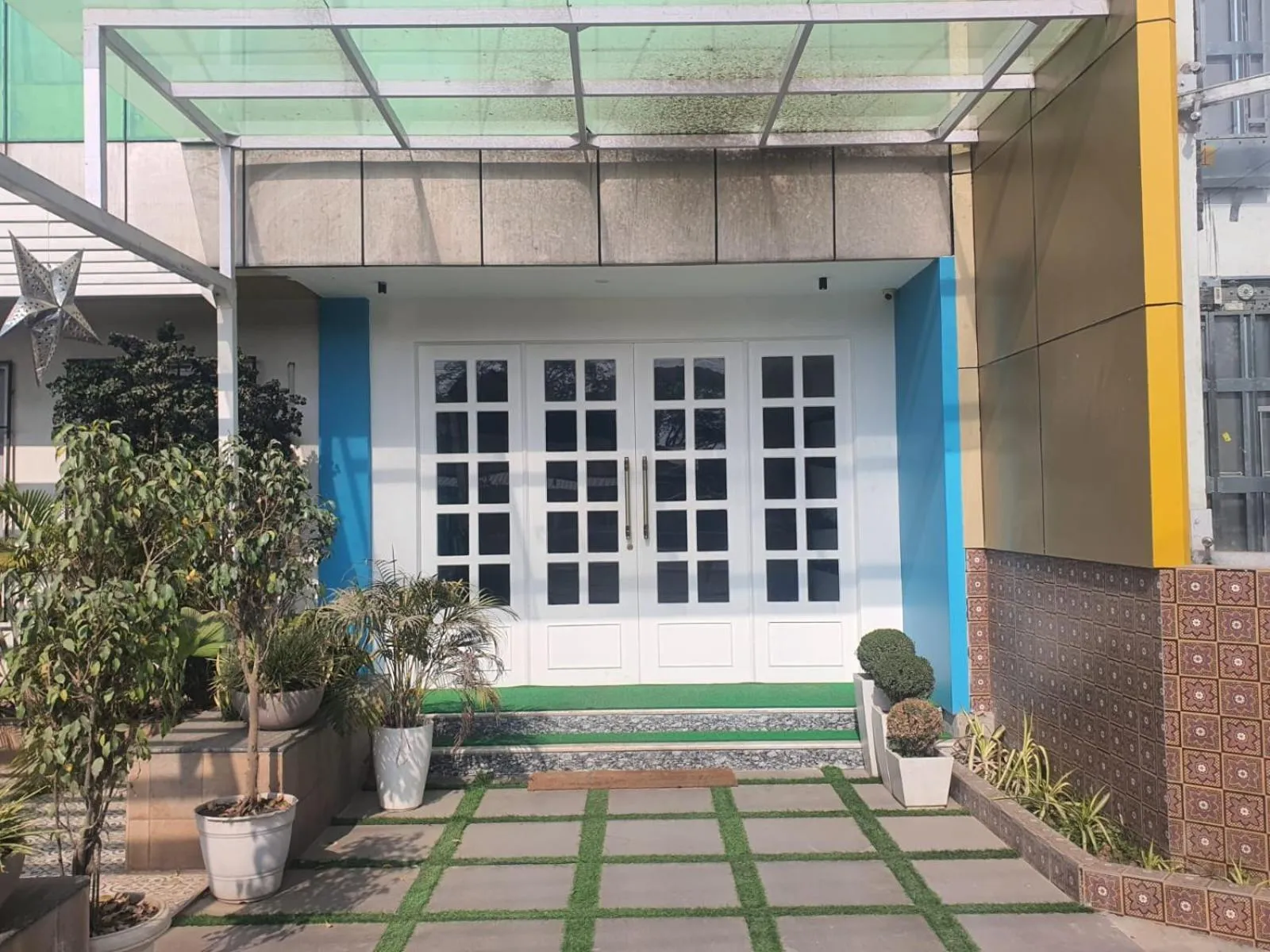 Facade/entrance in HOTEL DEO VOLENTE