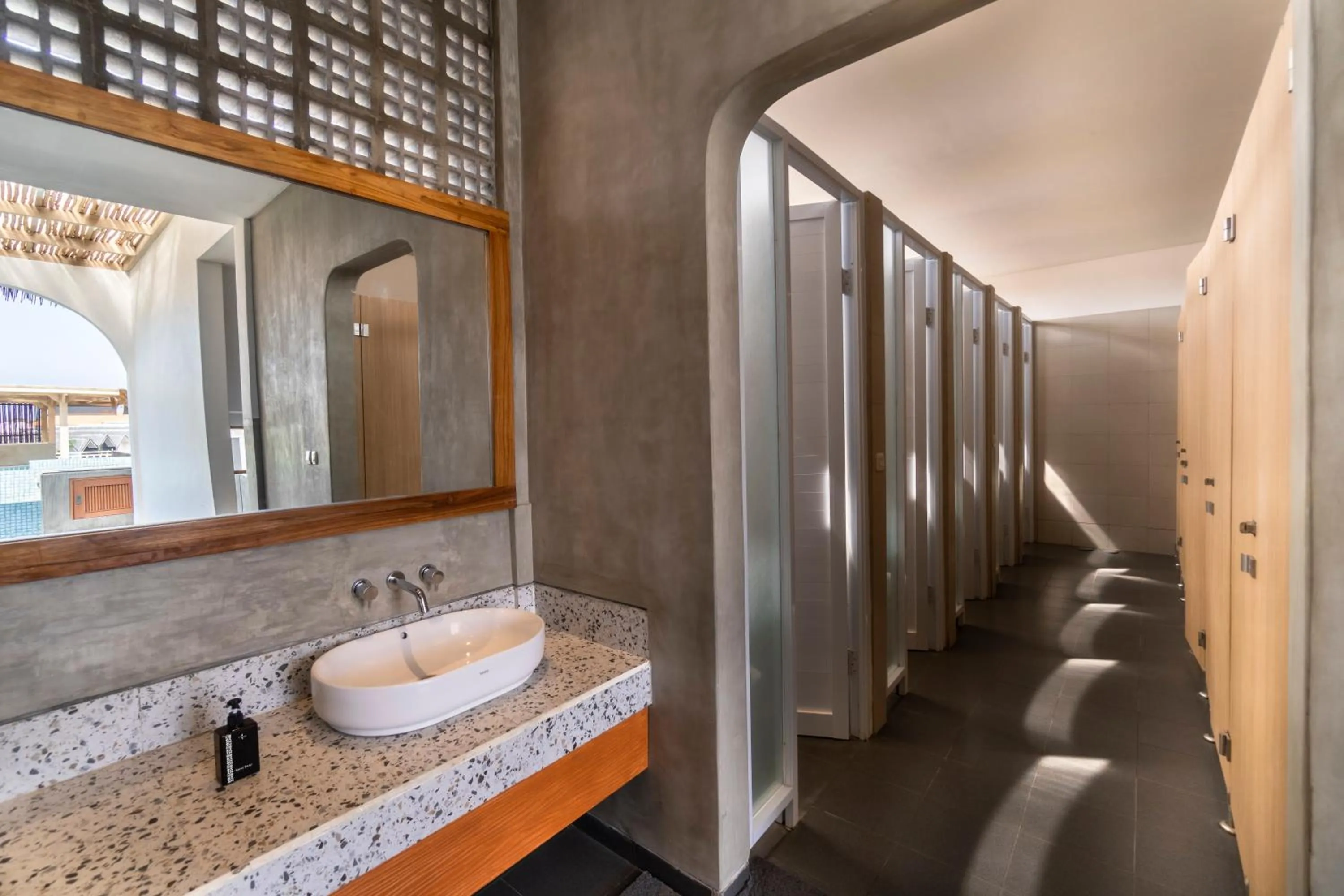 Toilet in Roomates Hostel Canggu by Ini Vie Hospitality