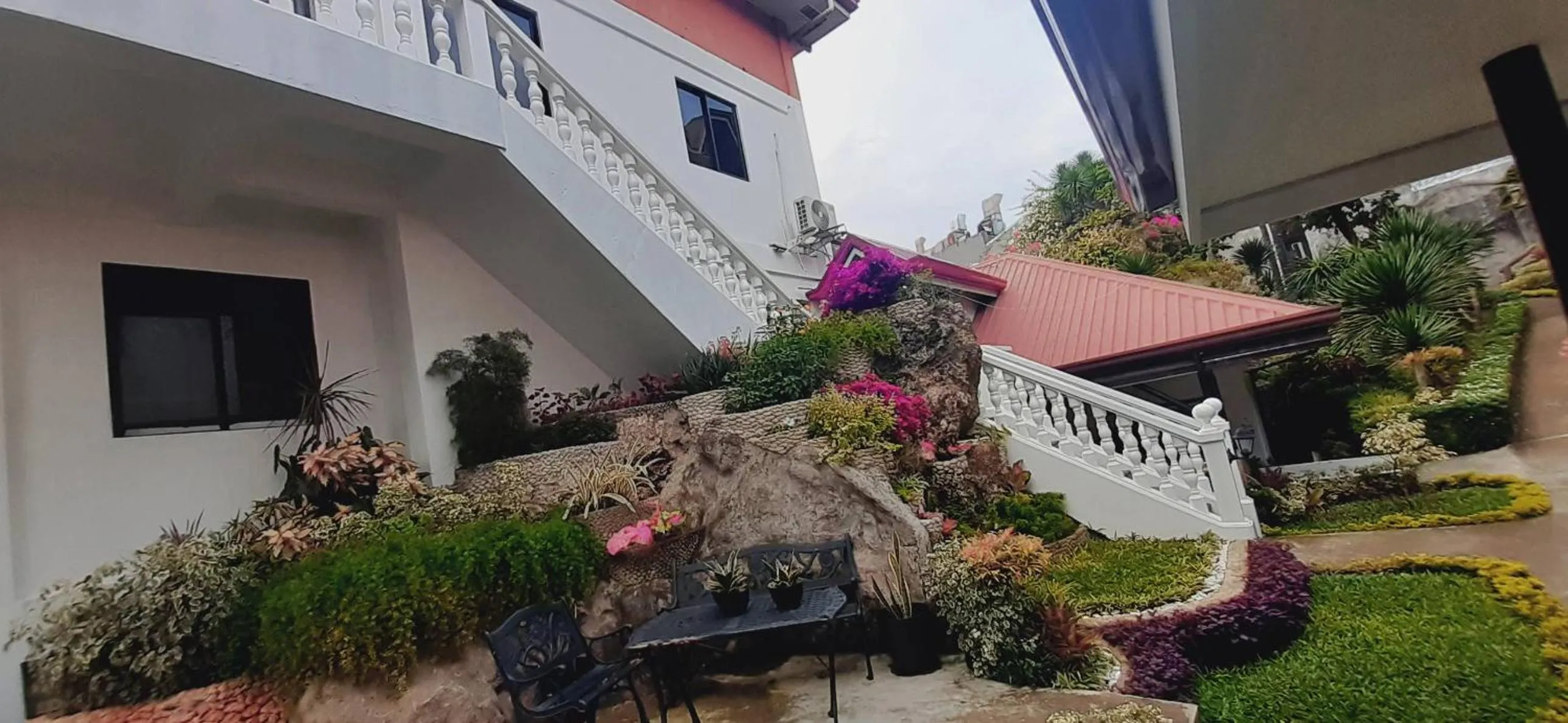 Garden in Avana Hills Boracay Prime Family Suite 101