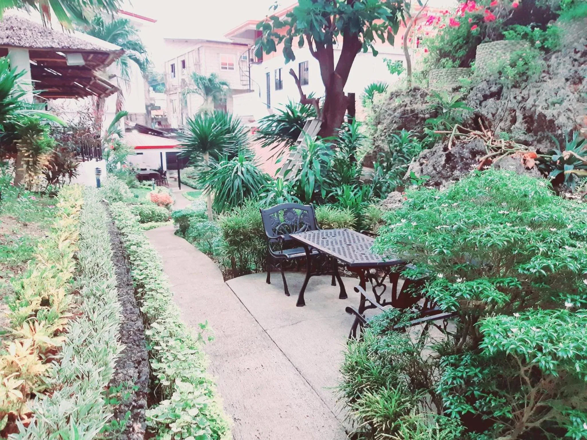 Garden in Avana Hills Boracay Prime Family Suite 101